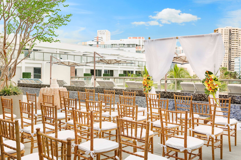 Stay in style at The Gates Hotel South Beach - A Doubletree by Hilton