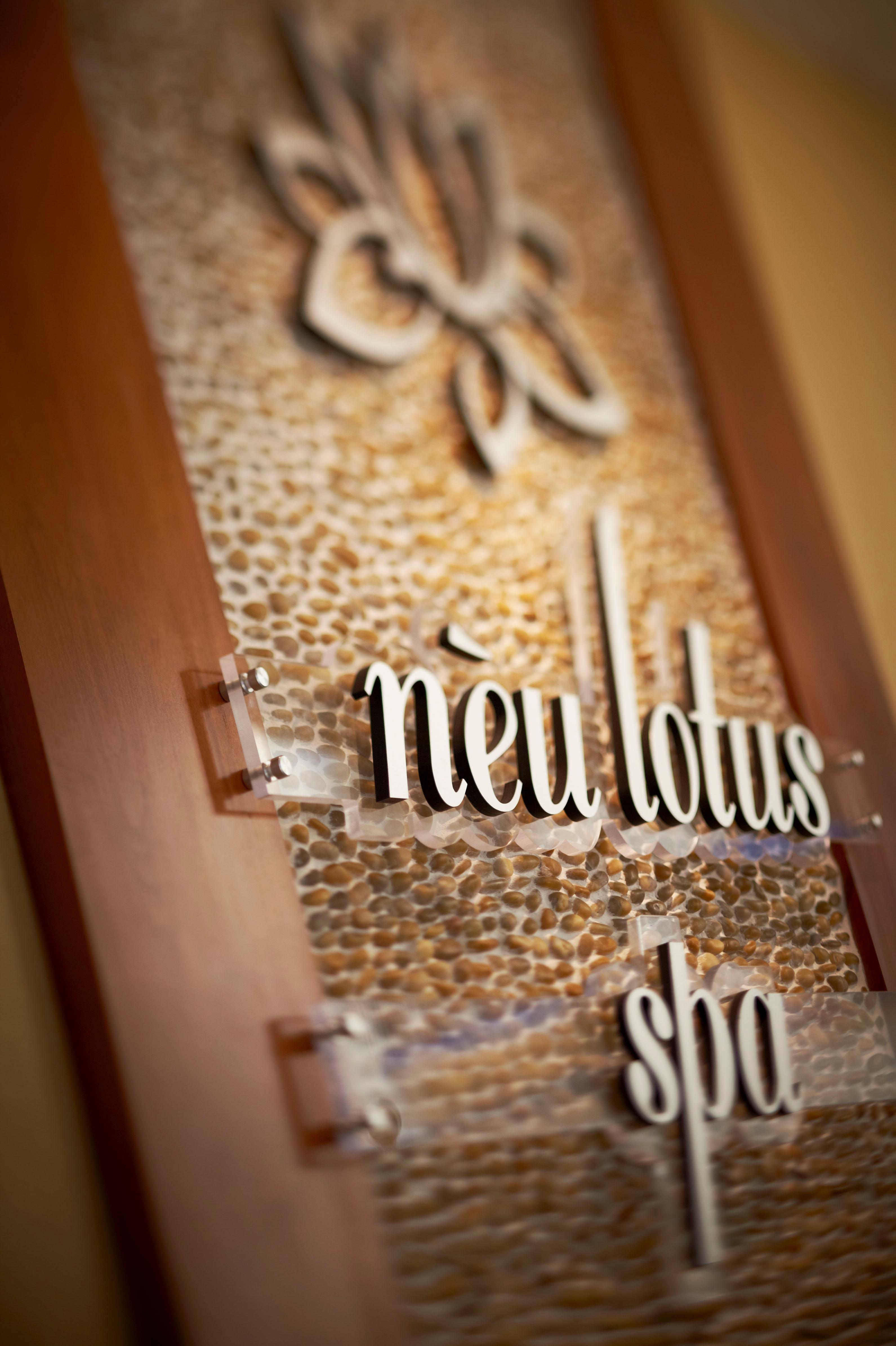 Stay in style at Renaissance Orlando Resort at SeaWorld