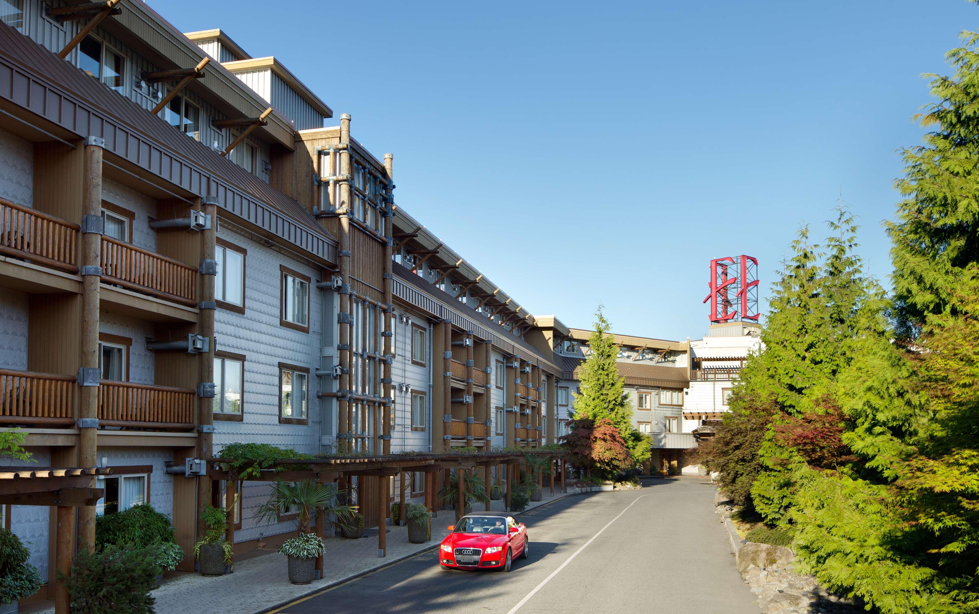 Stay in style at The Edgewater Hotel