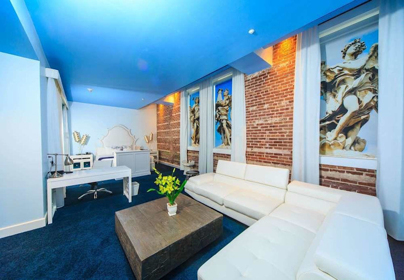 Stay in style at The Saint Hotel, Autograph Collection