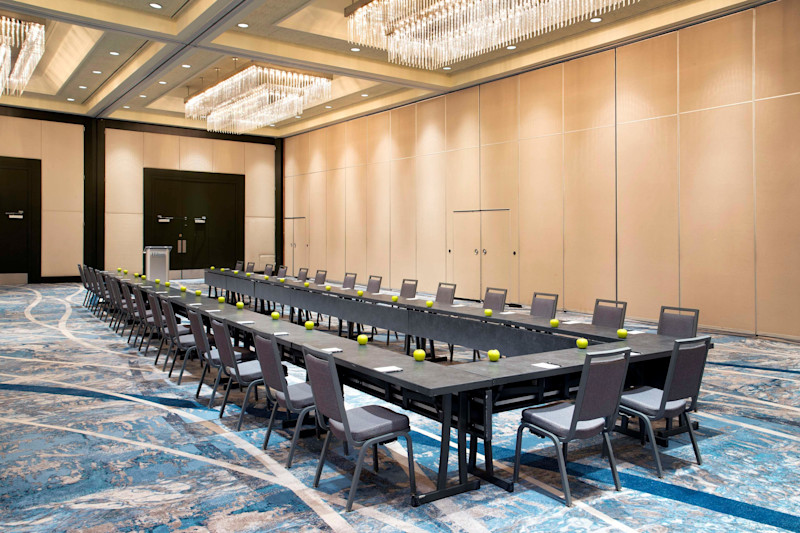 Stay in style at Hilton Tampa Downtown