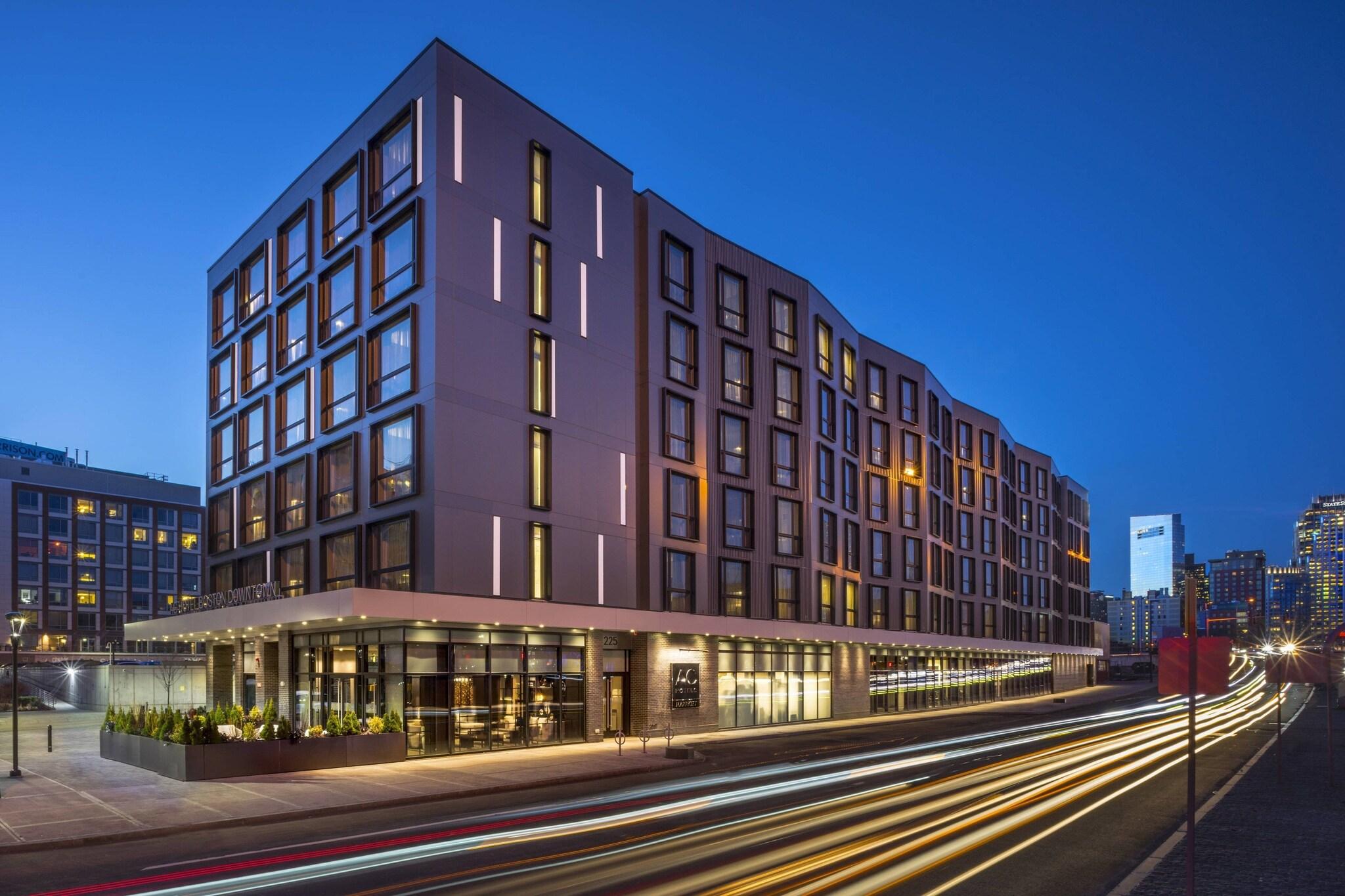 Stay in style at AC Hotel by Marriott Boston Downtown