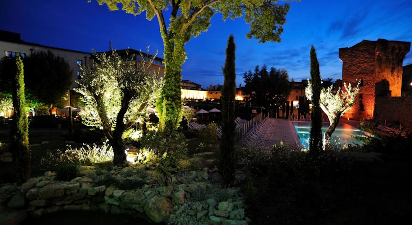 Stay in style at Aquabella