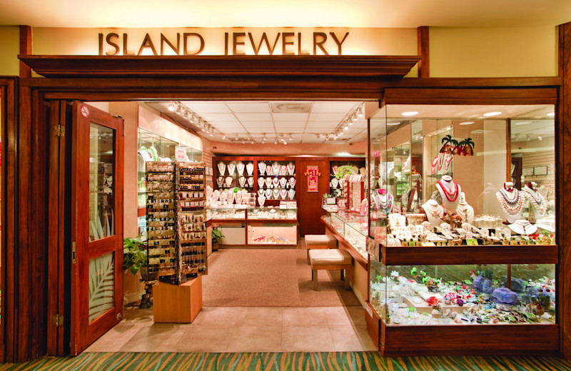 Stay in style at Outrigger Waikiki Beachcomber Hotel