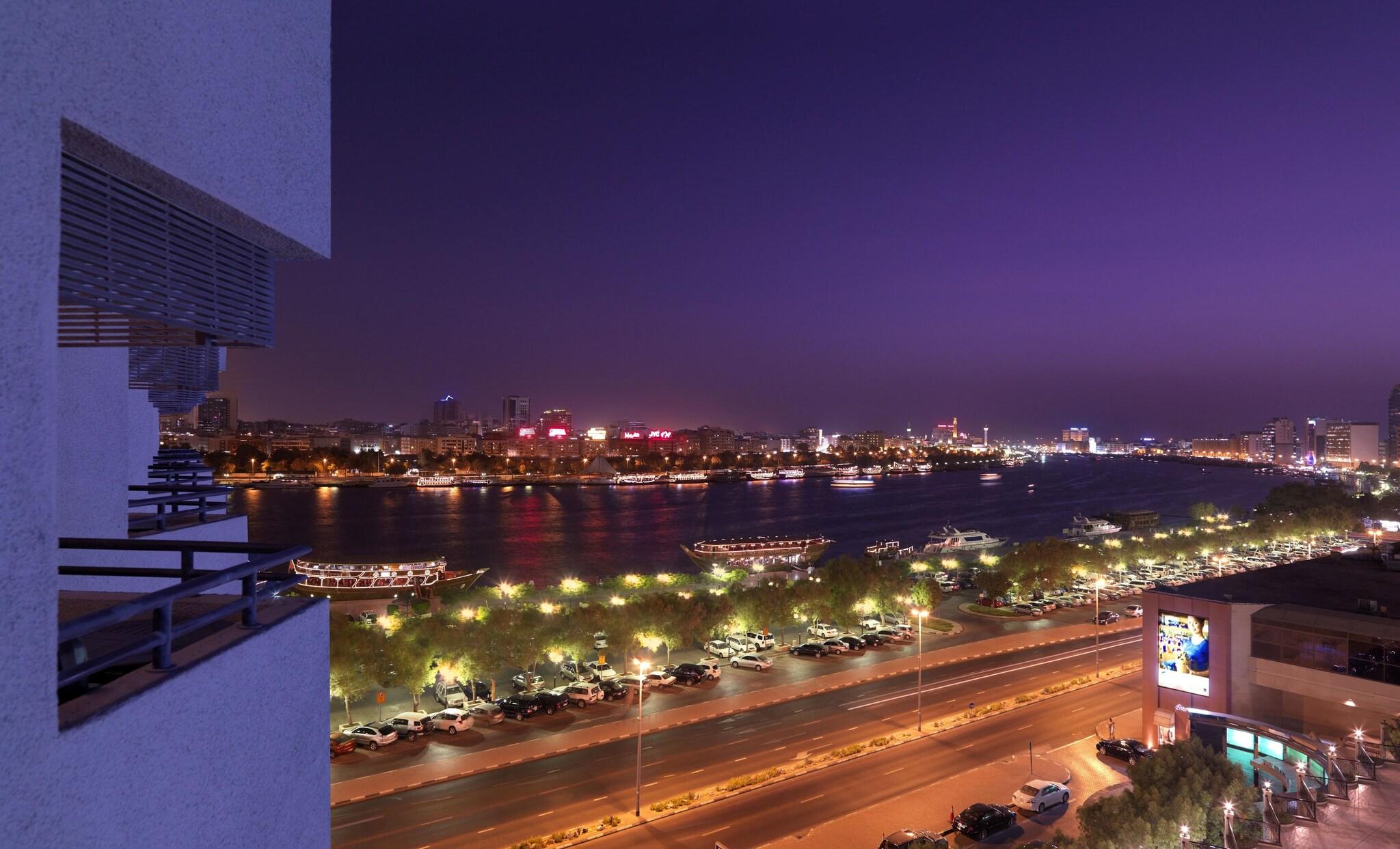 Stay in style at Radisson Blu Hotel Dubai Deira Creek