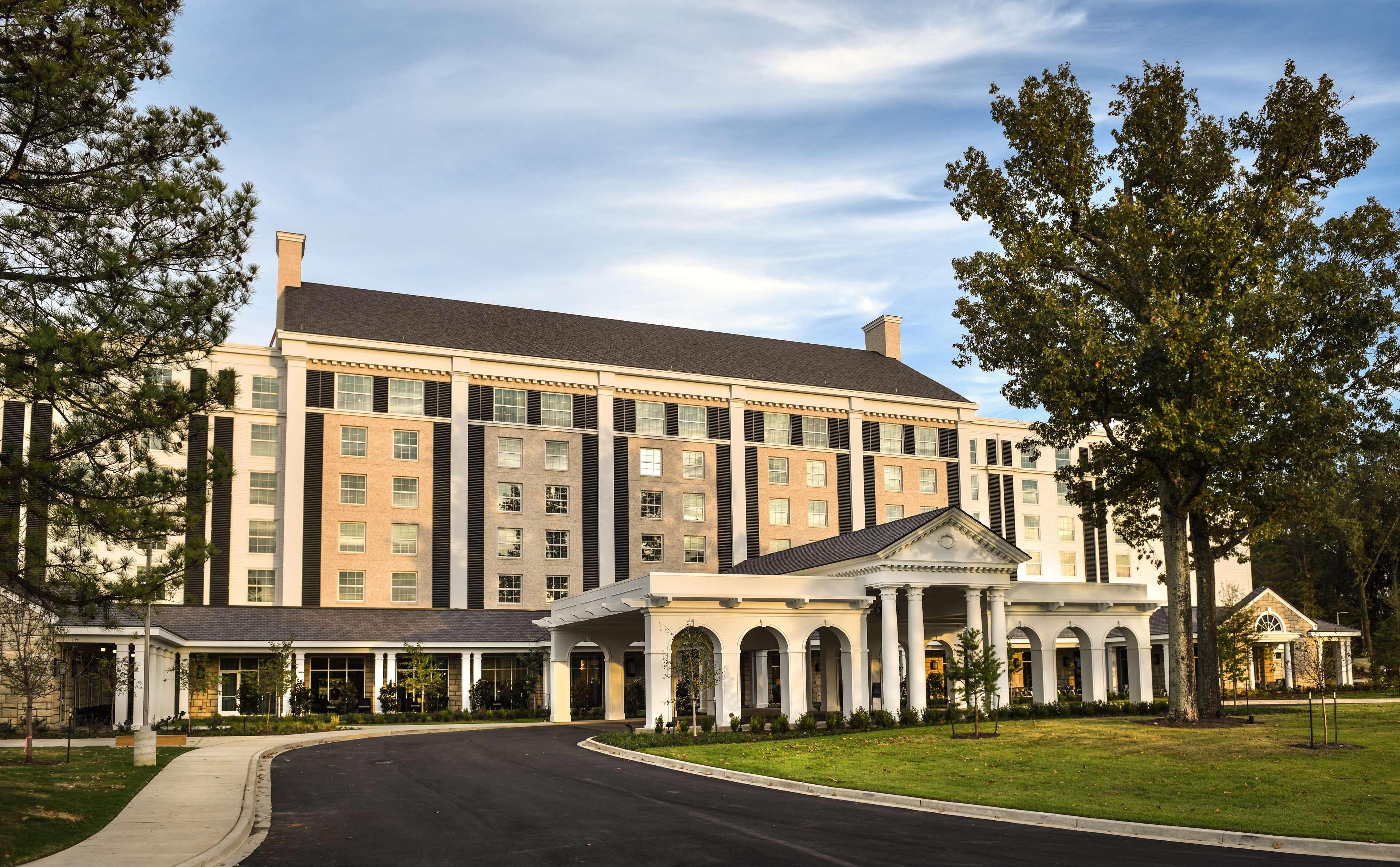 Stay in style at The Guest House at Graceland