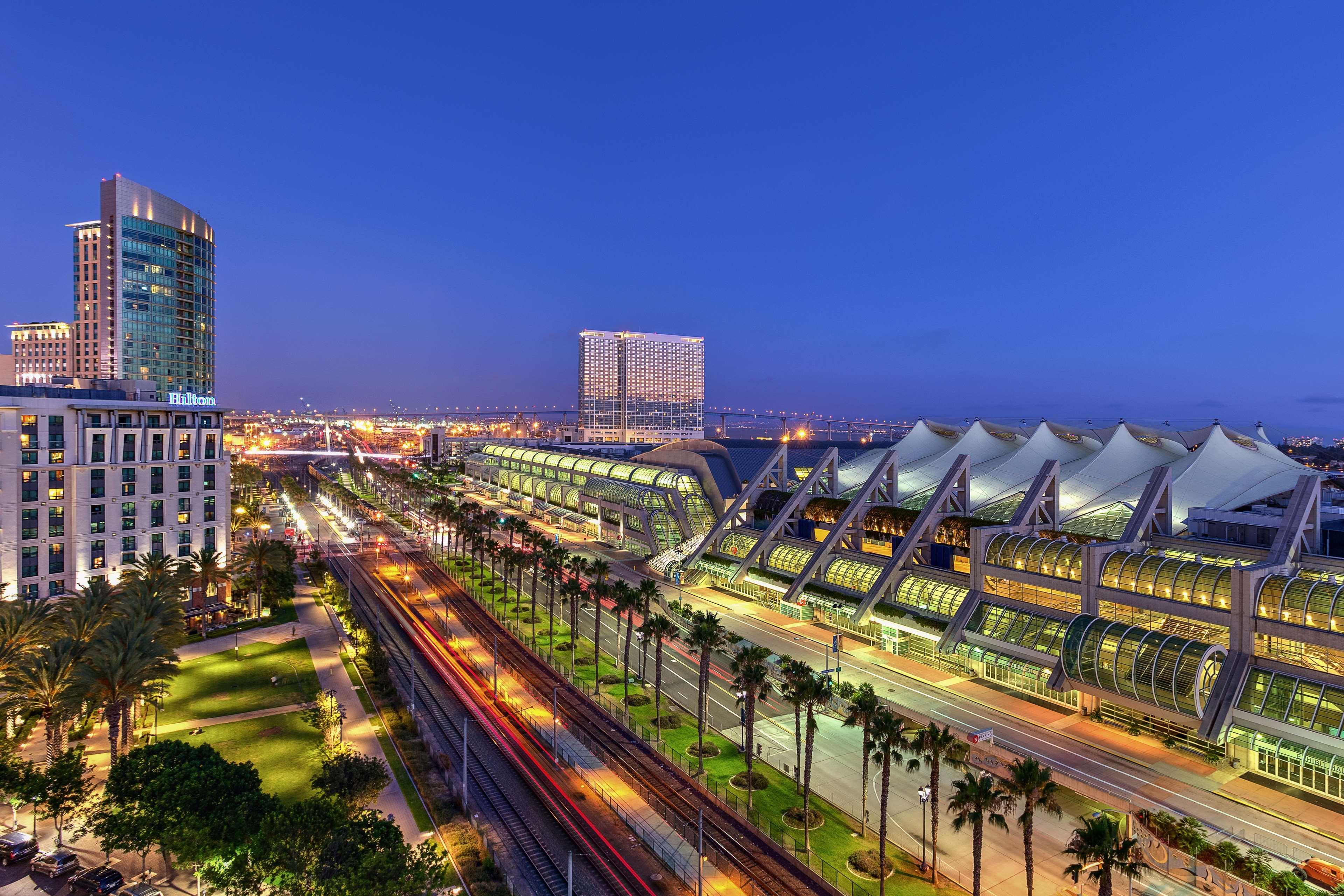 Stay in style at Hilton San Diego Gaslamp Quarter