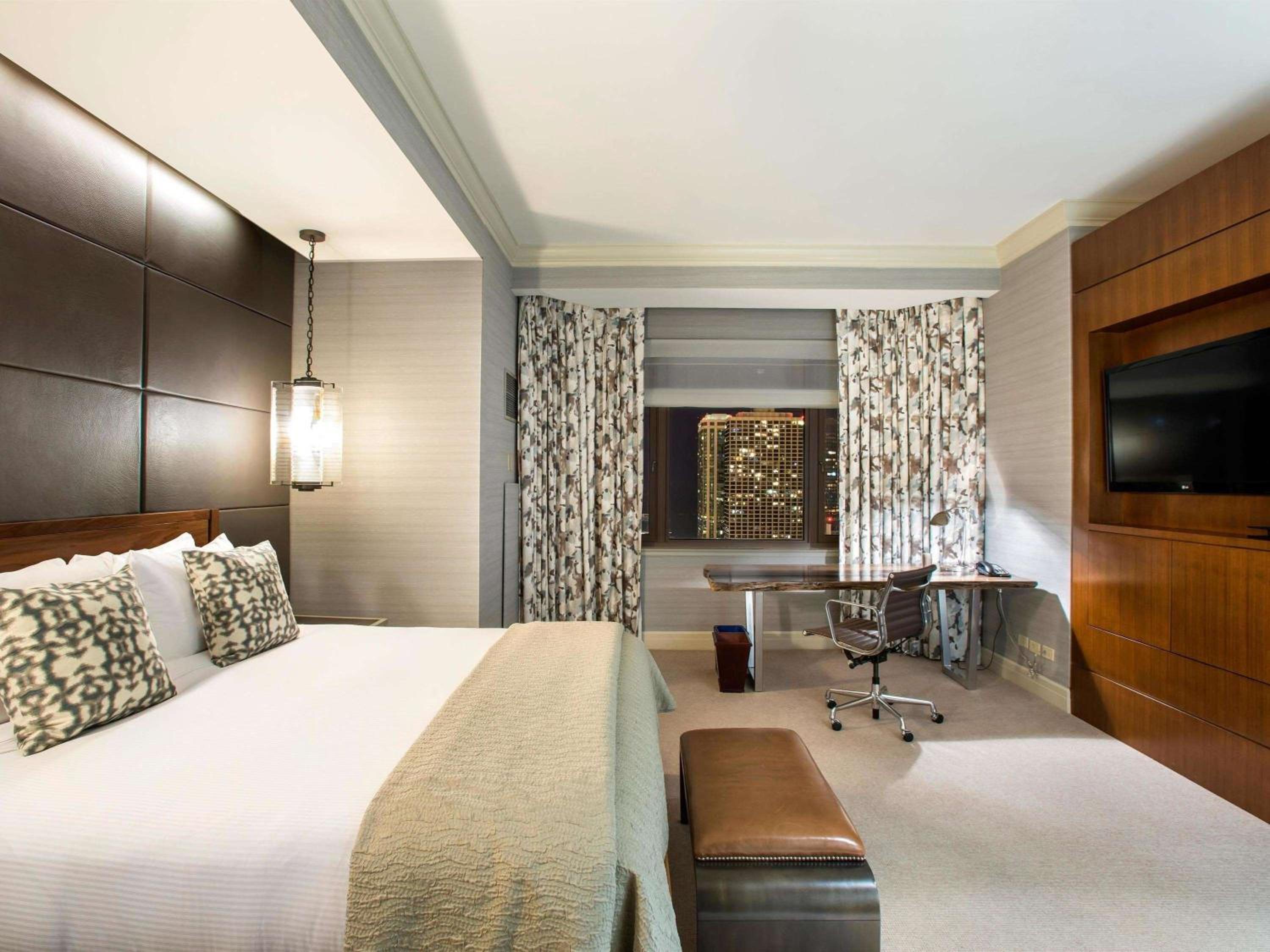 Stay in style at Fairmont Chicago - Millennium Park