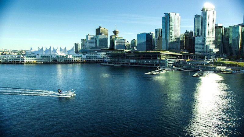 Stay in style at Marriott Pinnacle Downtown Vancouver