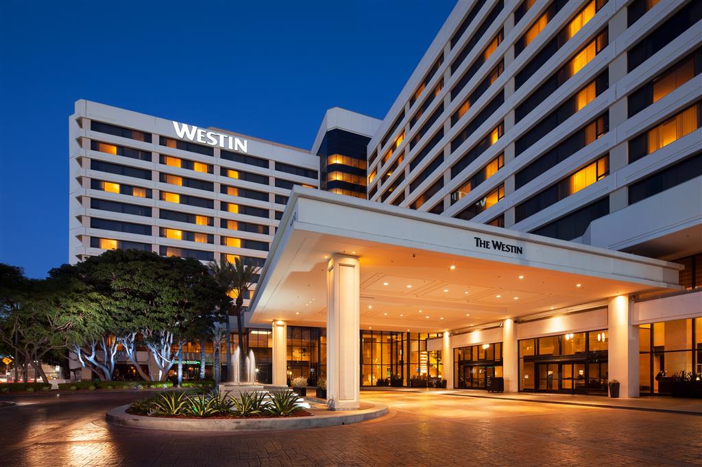 Stay in style at The Westin Los Angeles Airport