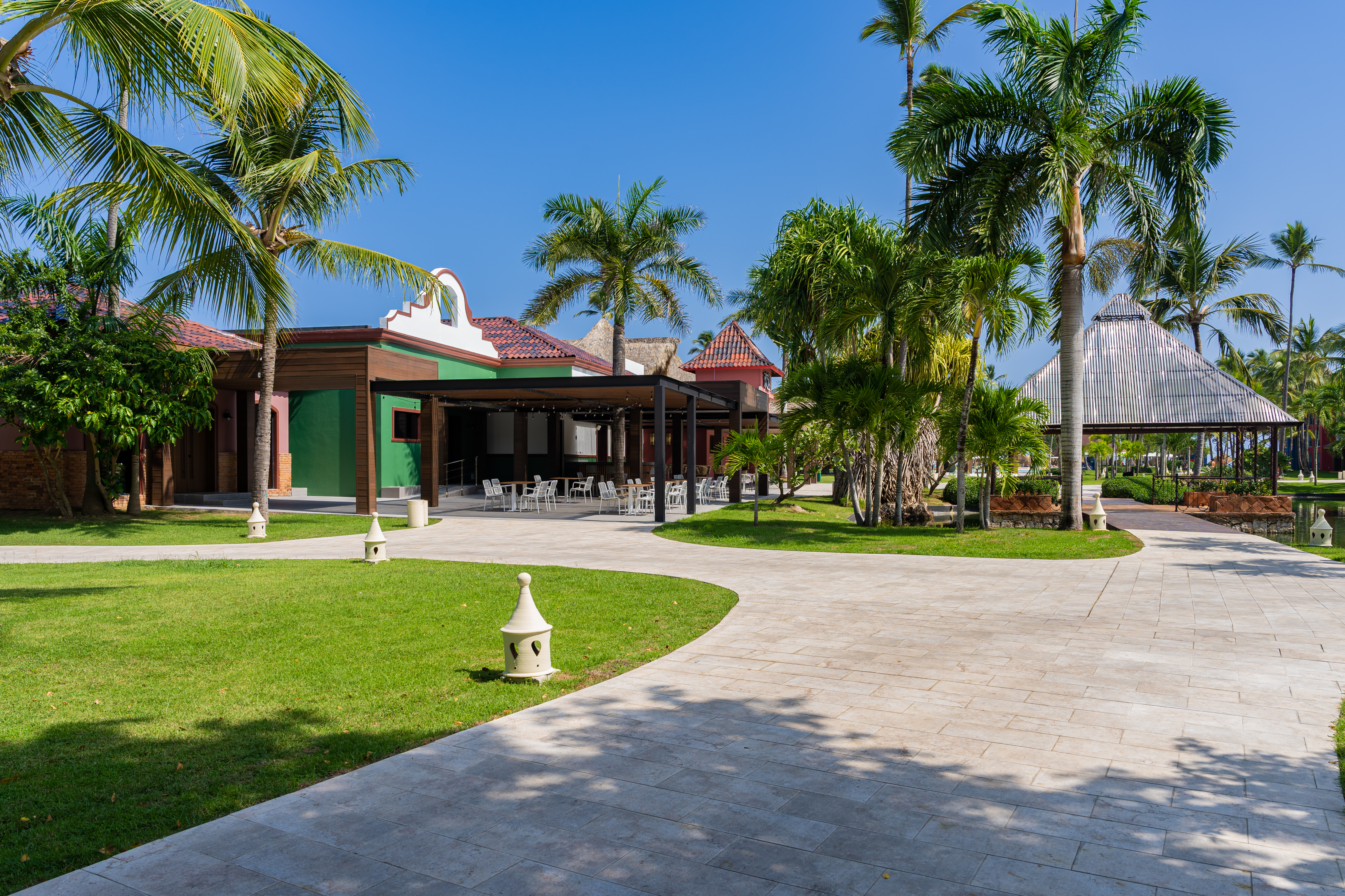 Stay in style at Tropical Deluxe Princess