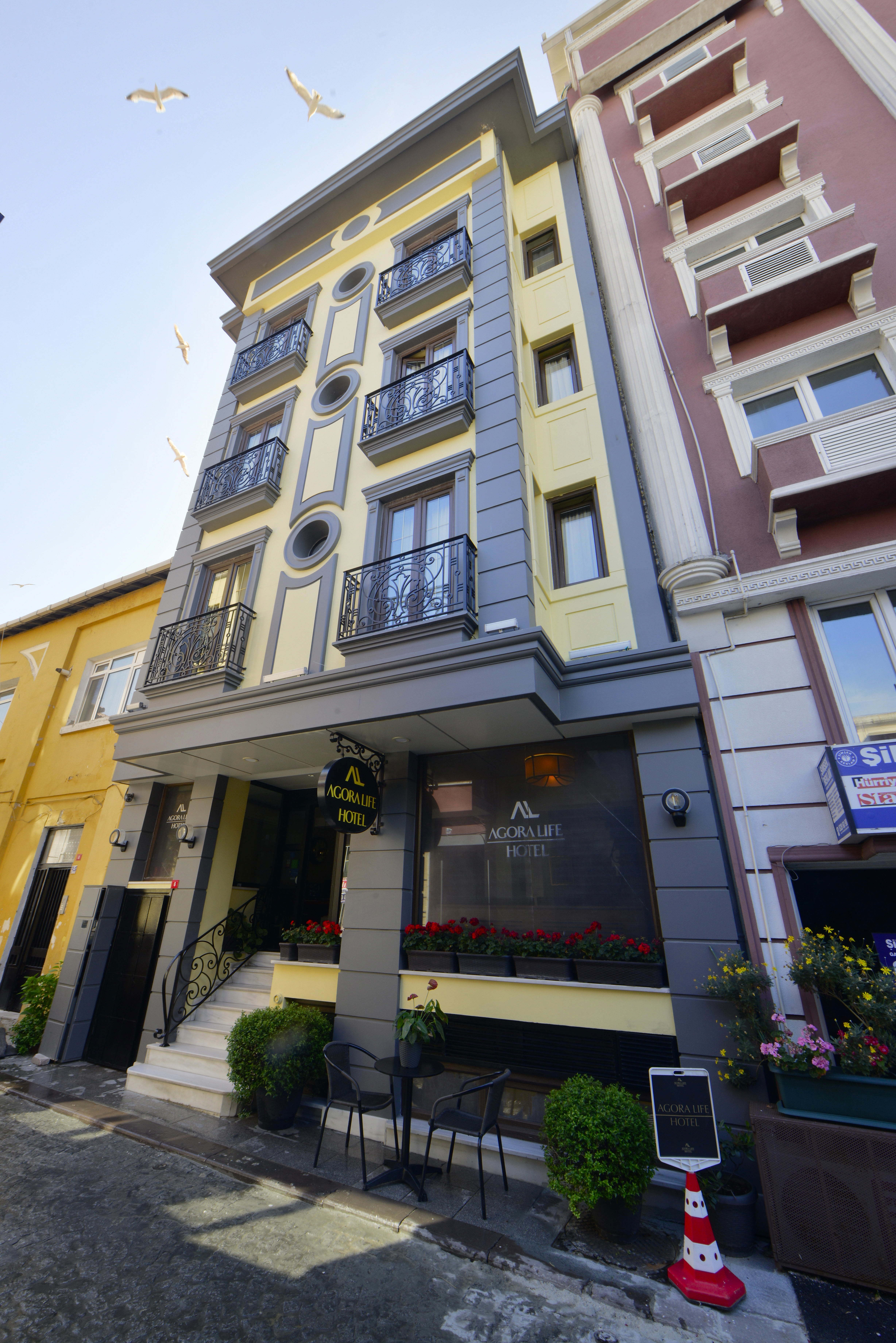 Stay in style at Agora Life