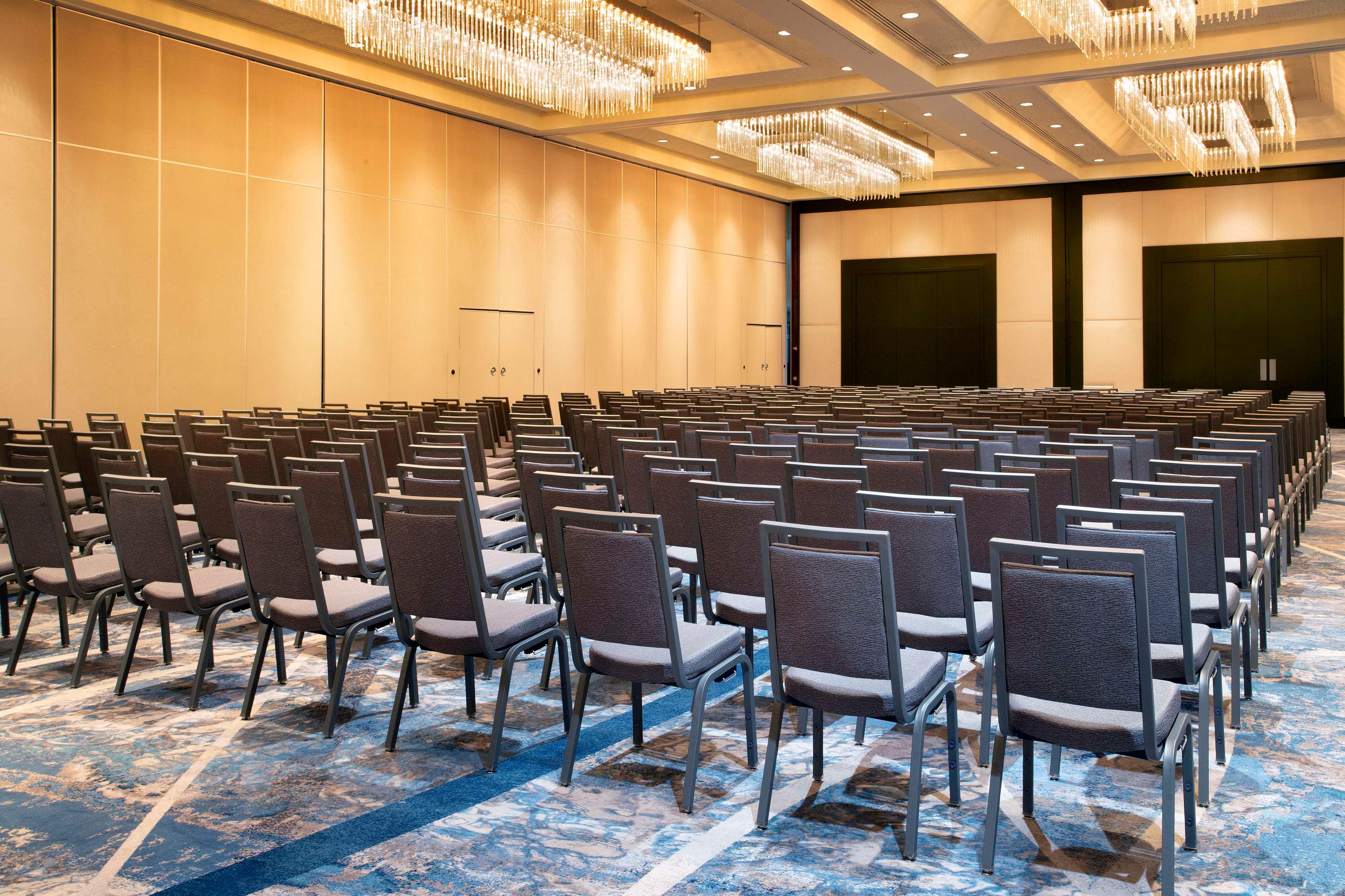 Stay in style at Hilton Tampa Downtown