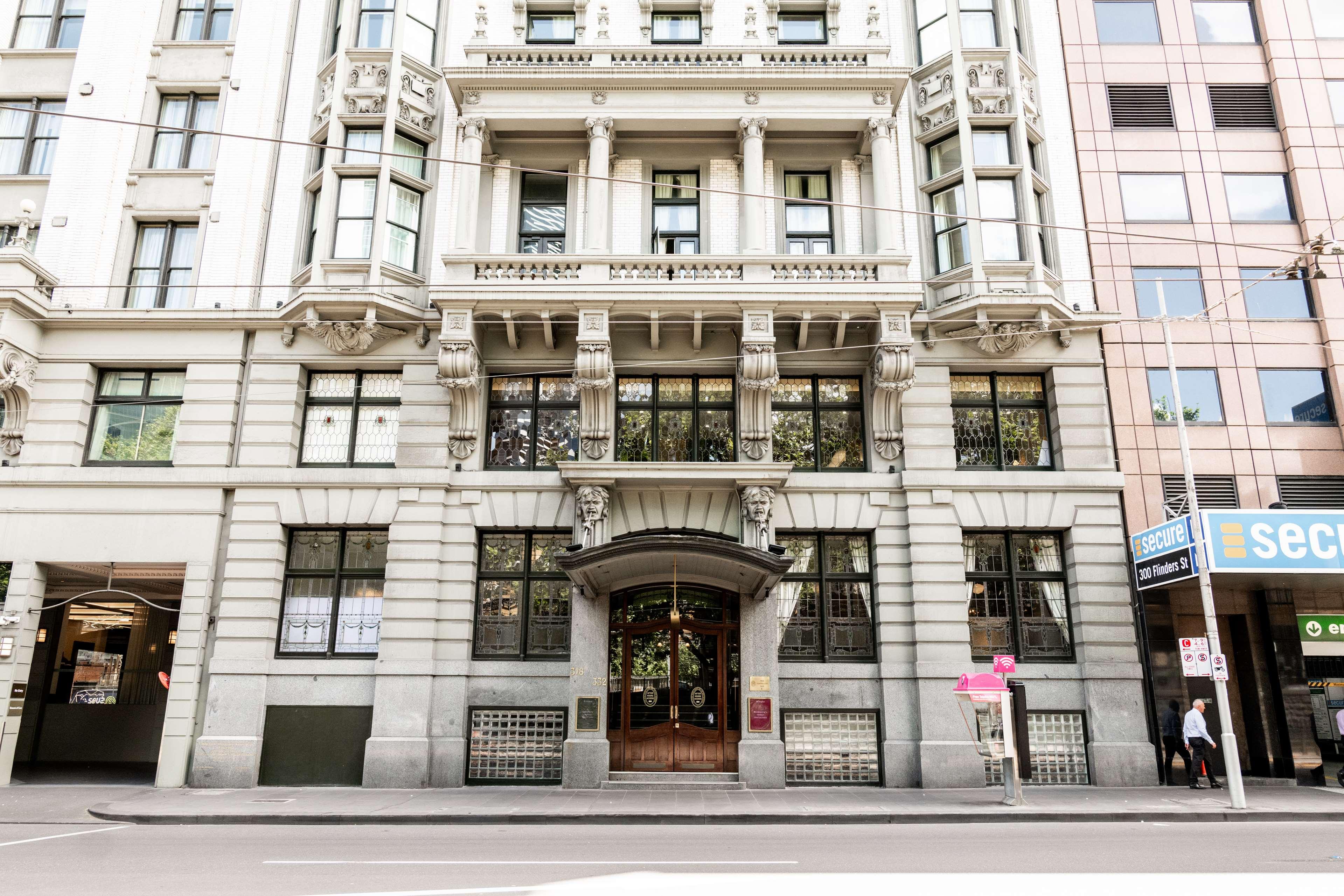 Stay in style at Rendezvous Hotel Melbourne