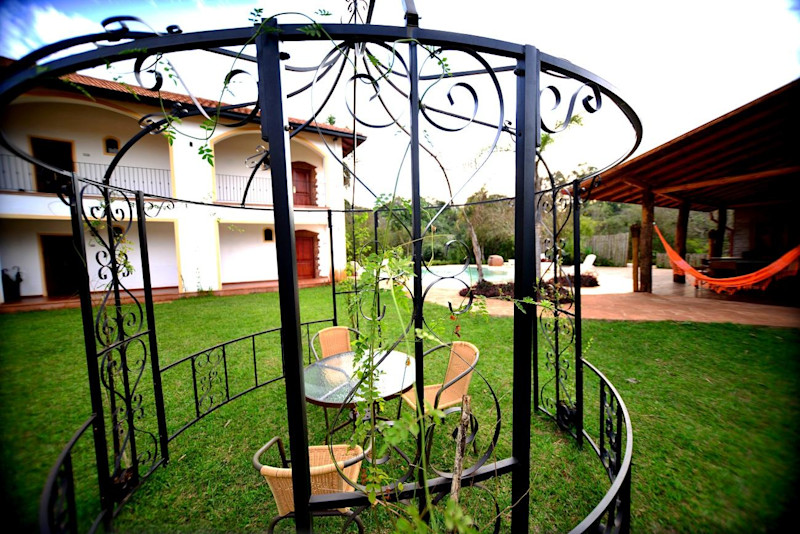 Stay in style at El Pueblito Iguazú Hotel Temático