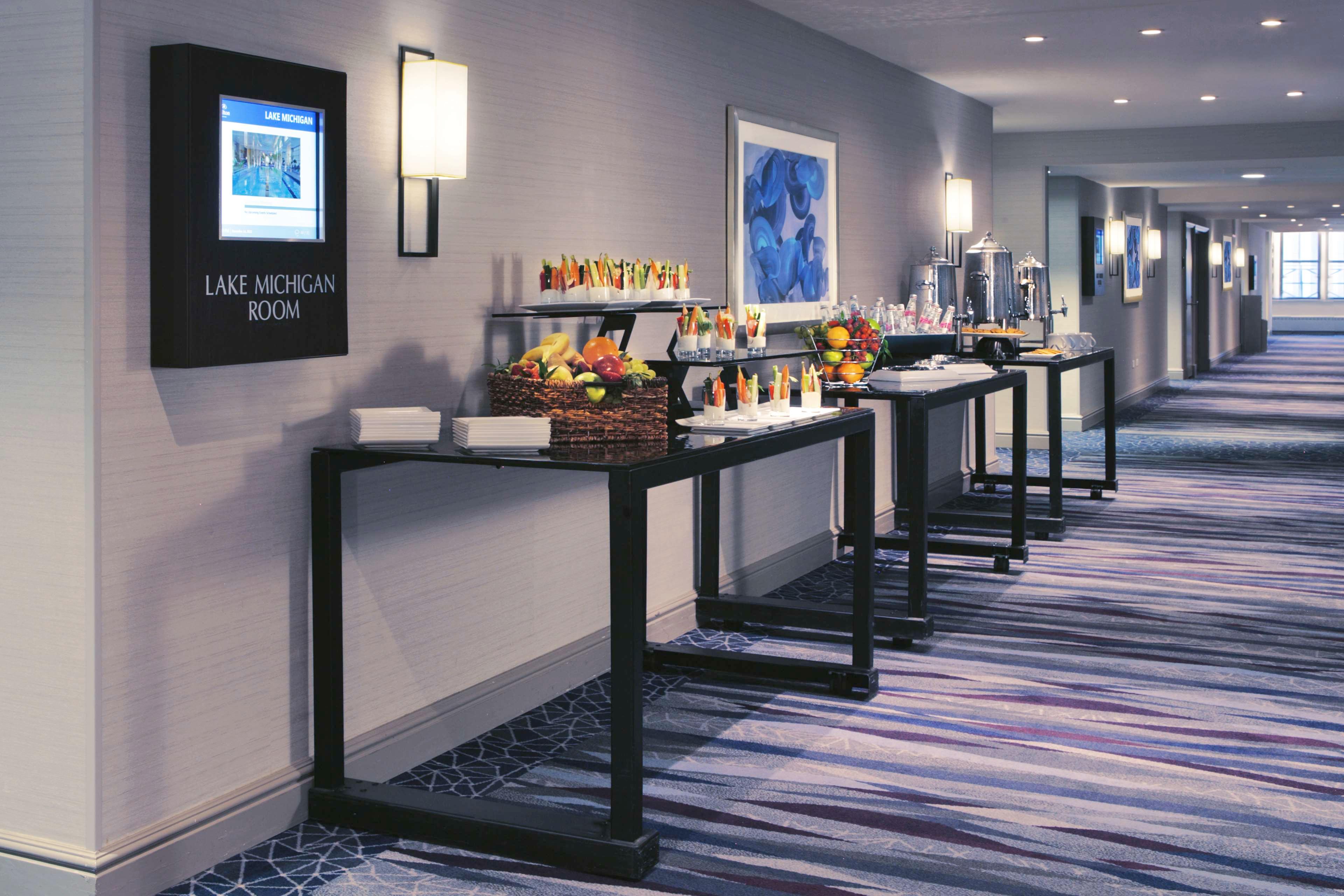 Stay in style at Hilton Chicago