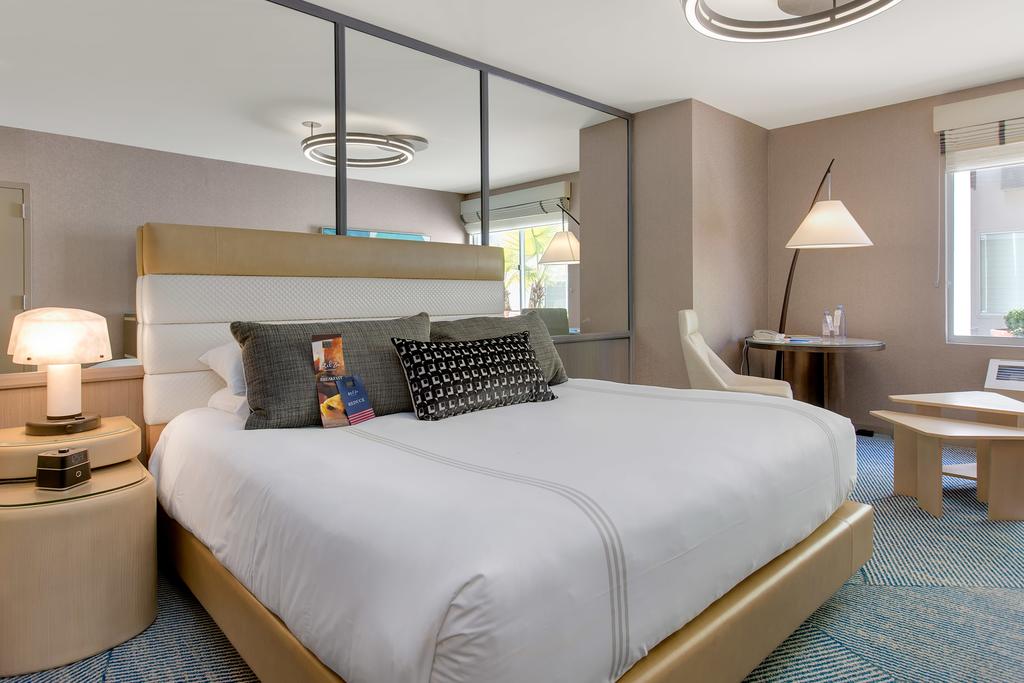Stay in style at Hotel Zoe Fisherman's Wharf