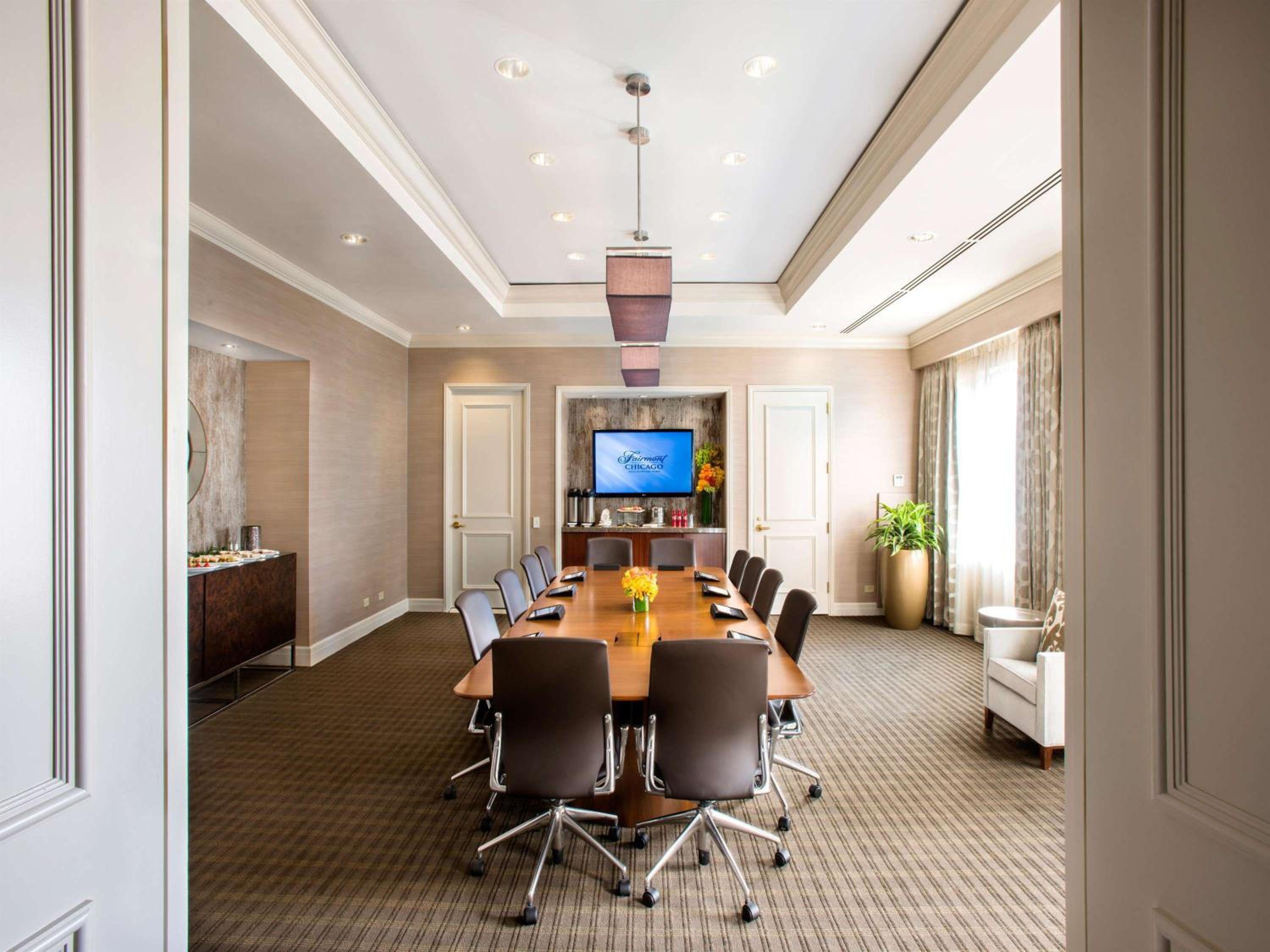 Stay in style at Fairmont Chicago - Millennium Park