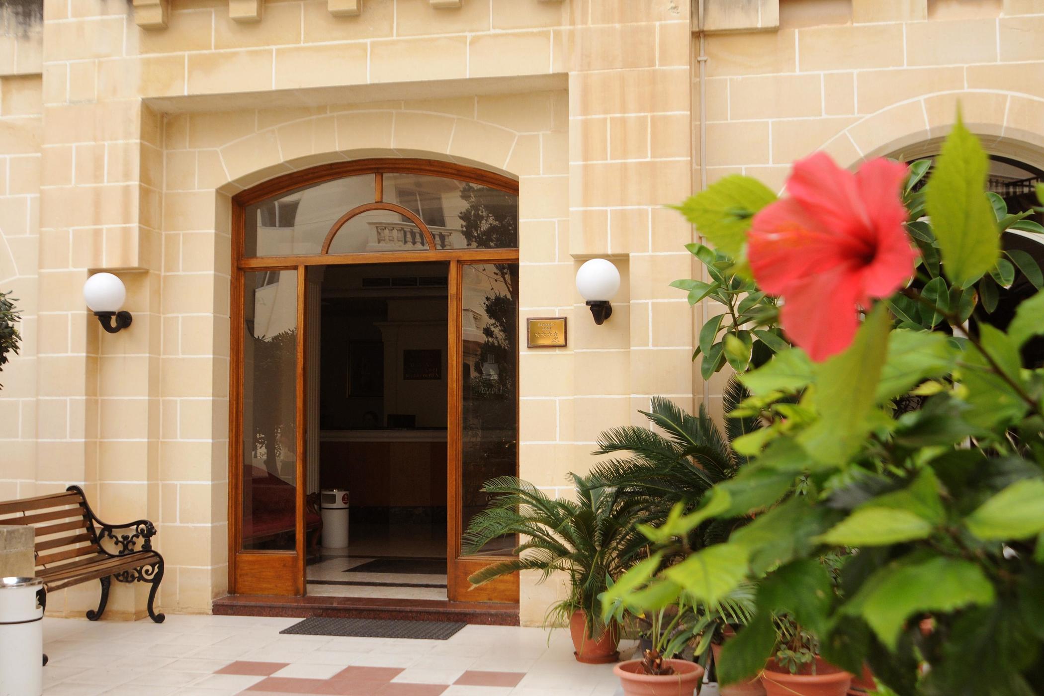 Stay in style at Il-Palazzin Hotel