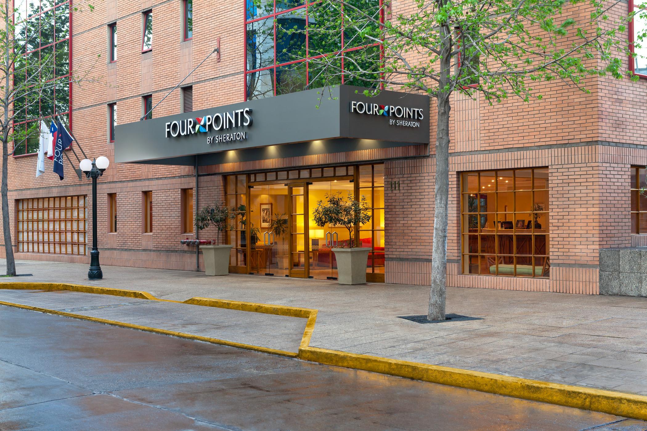 Stay in style at Four Points by Sheraton Santiago