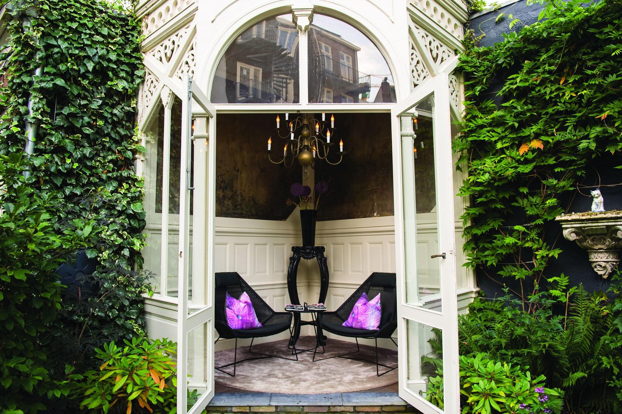 Stay in style at Canal House