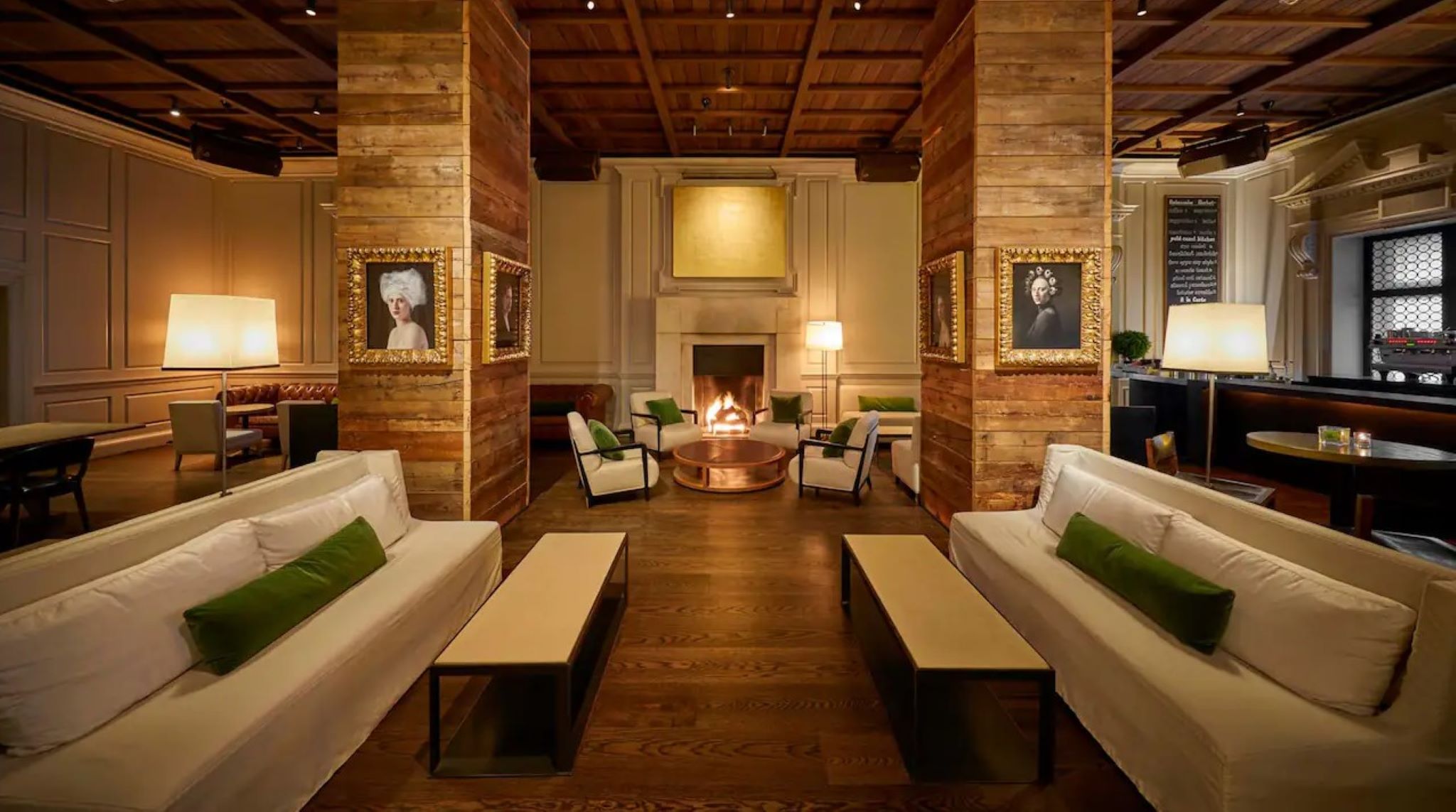 Stay in style at Ambassador Chicago