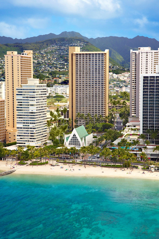 Stay in style at Hilton Waikiki Beach