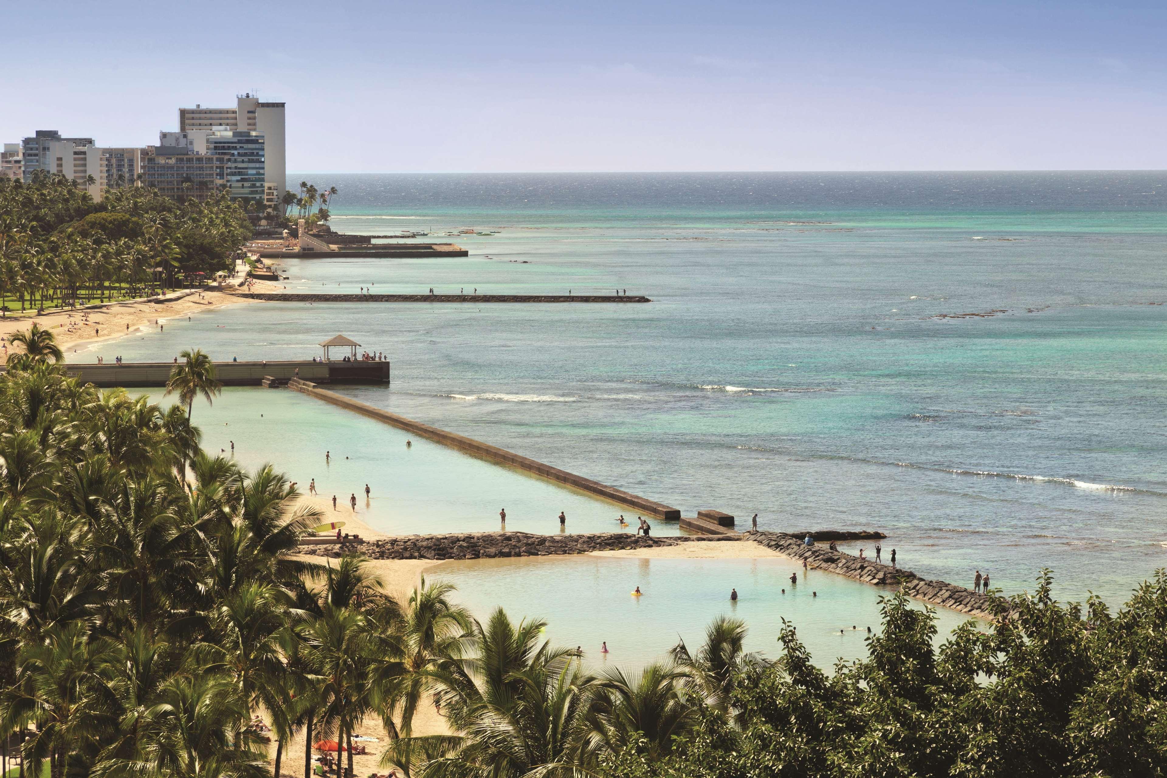 Stay in style at Hyatt Regency Waikiki Beach Resort & Spa