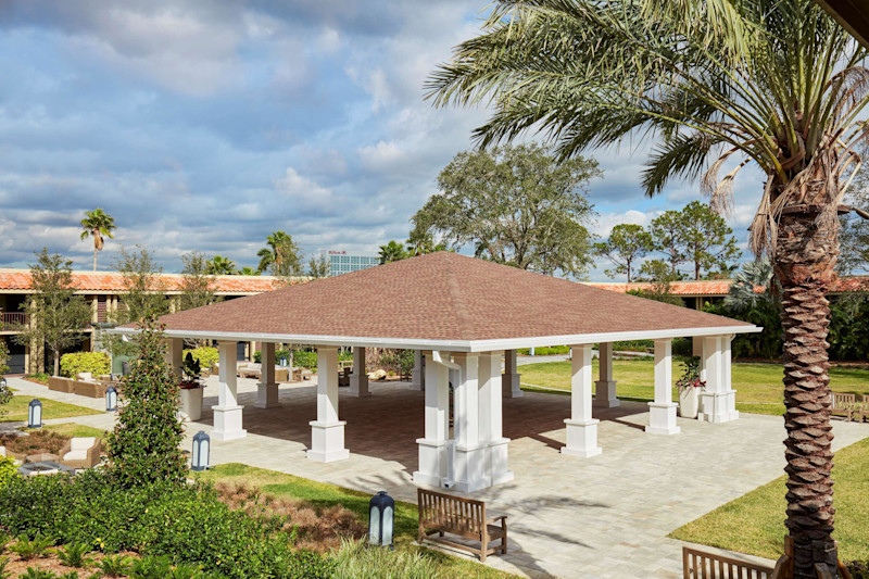 Stay in style at DoubleTree by Hilton Hotel Orlando at SeaWorld