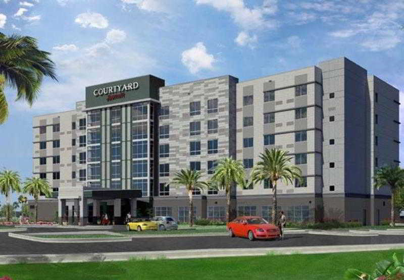 Stay in style at Courtyard Orlando South/John Young Parkway