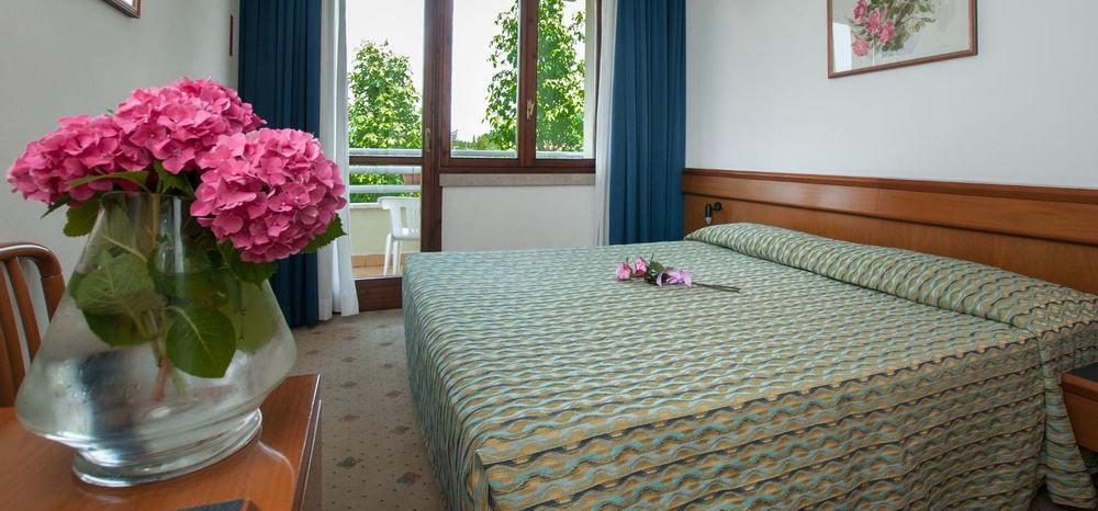 Stay in style at Hotel Du Parc Sirmione