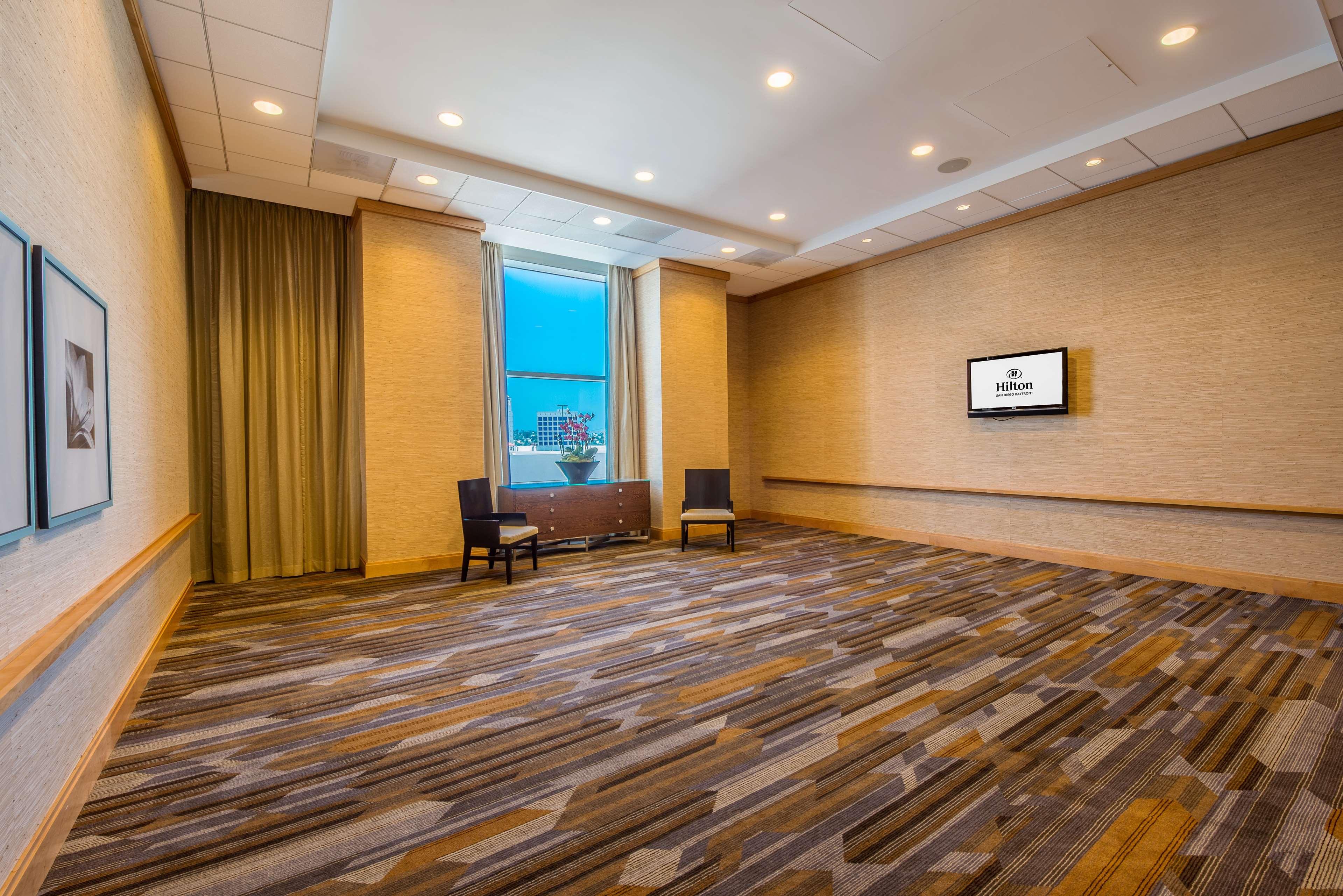 Stay in style at Hilton San Diego Bayfront