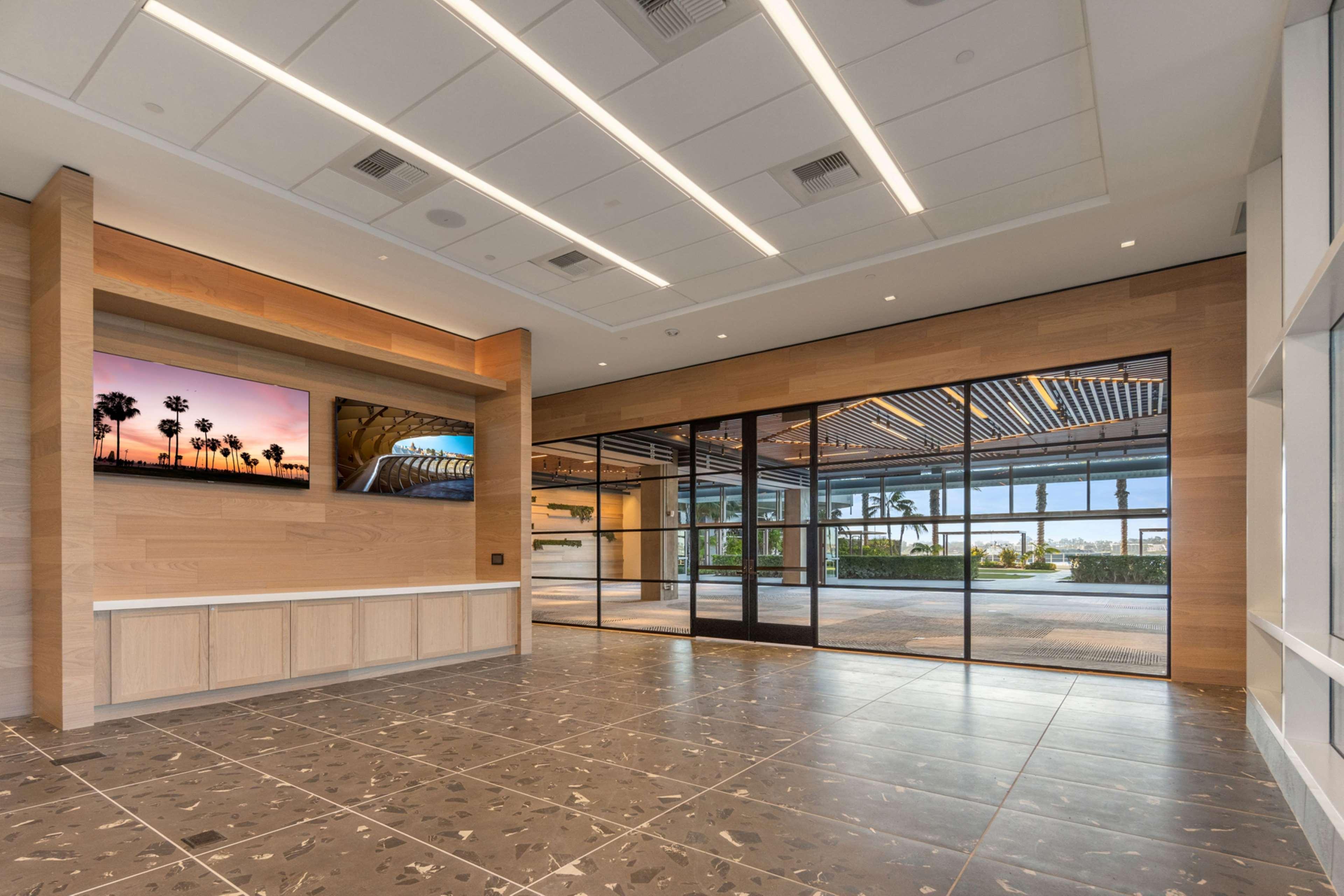 Stay in style at Hilton San Diego Bayfront