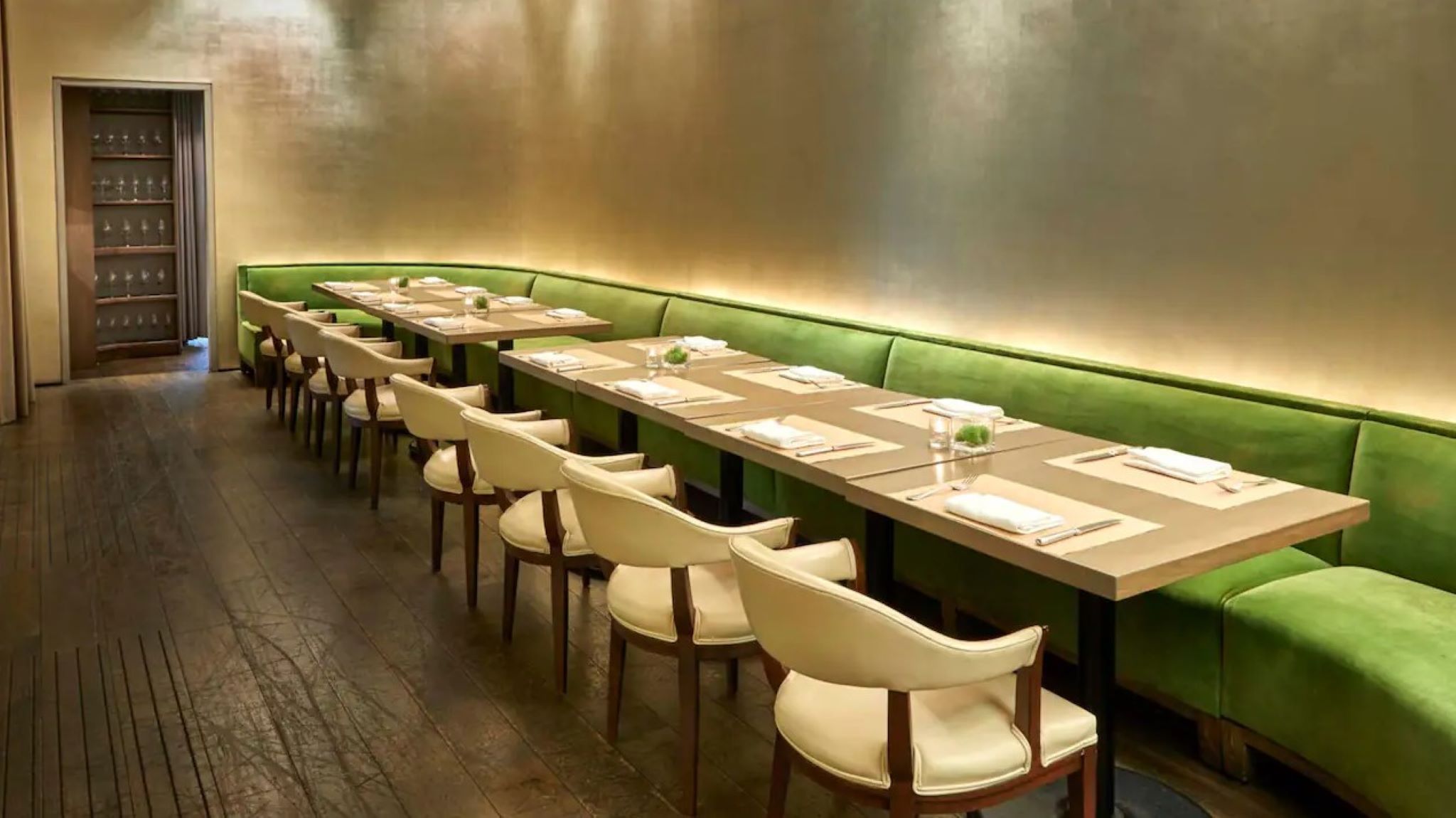 Stay in style at Ambassador Chicago