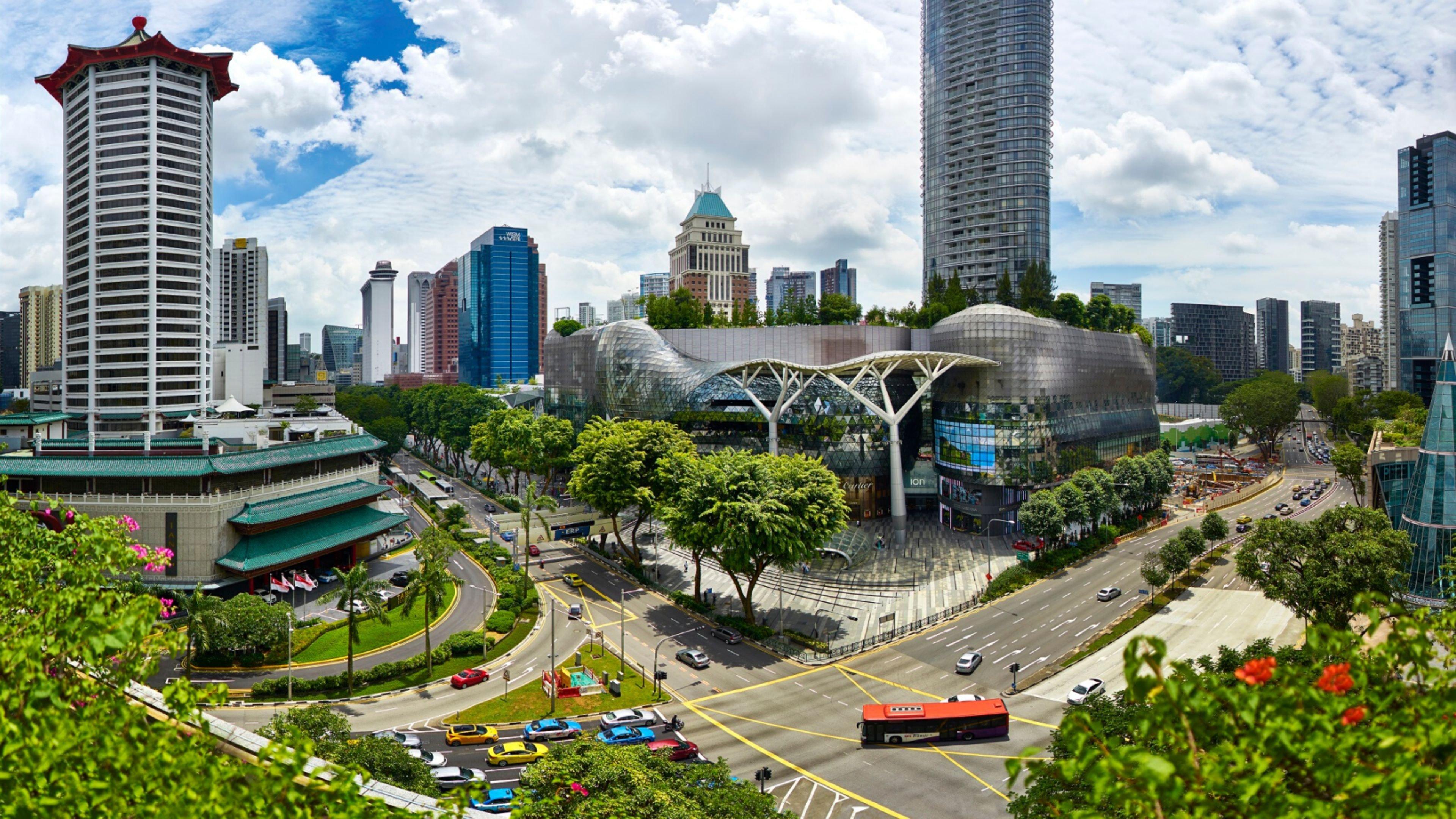 Stay in style at Holiday Inn Atrium