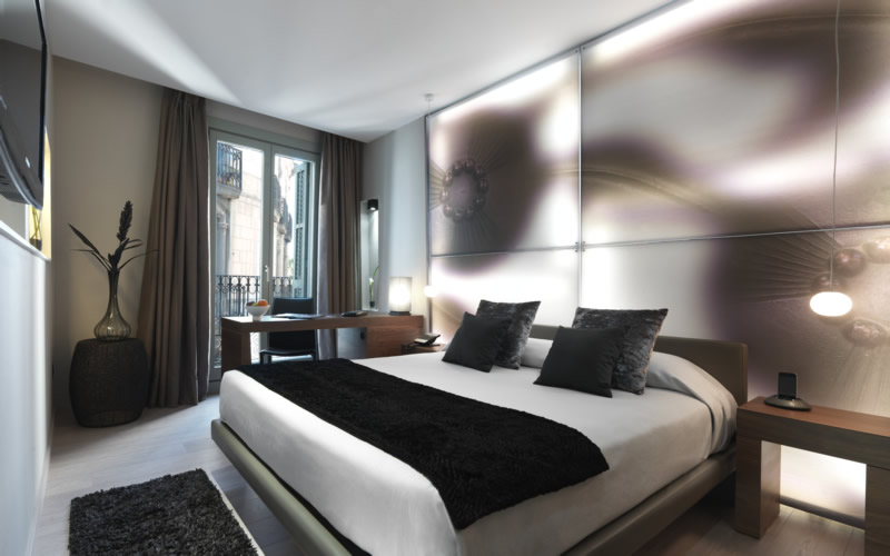 Stay in style at España