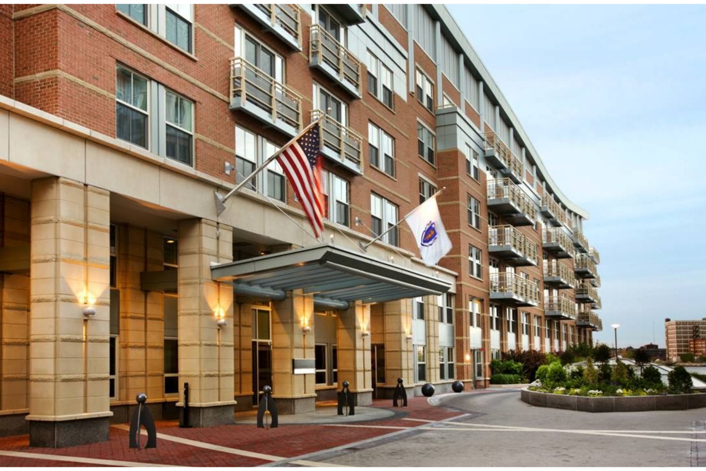 Stay in style at Battery Wharf Hotel Boston Waterfront