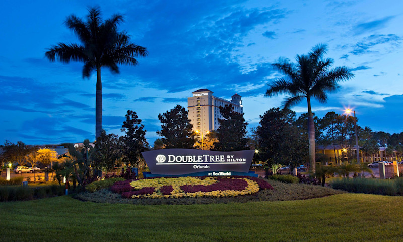 Stay in style at DoubleTree by Hilton Hotel Orlando at SeaWorld