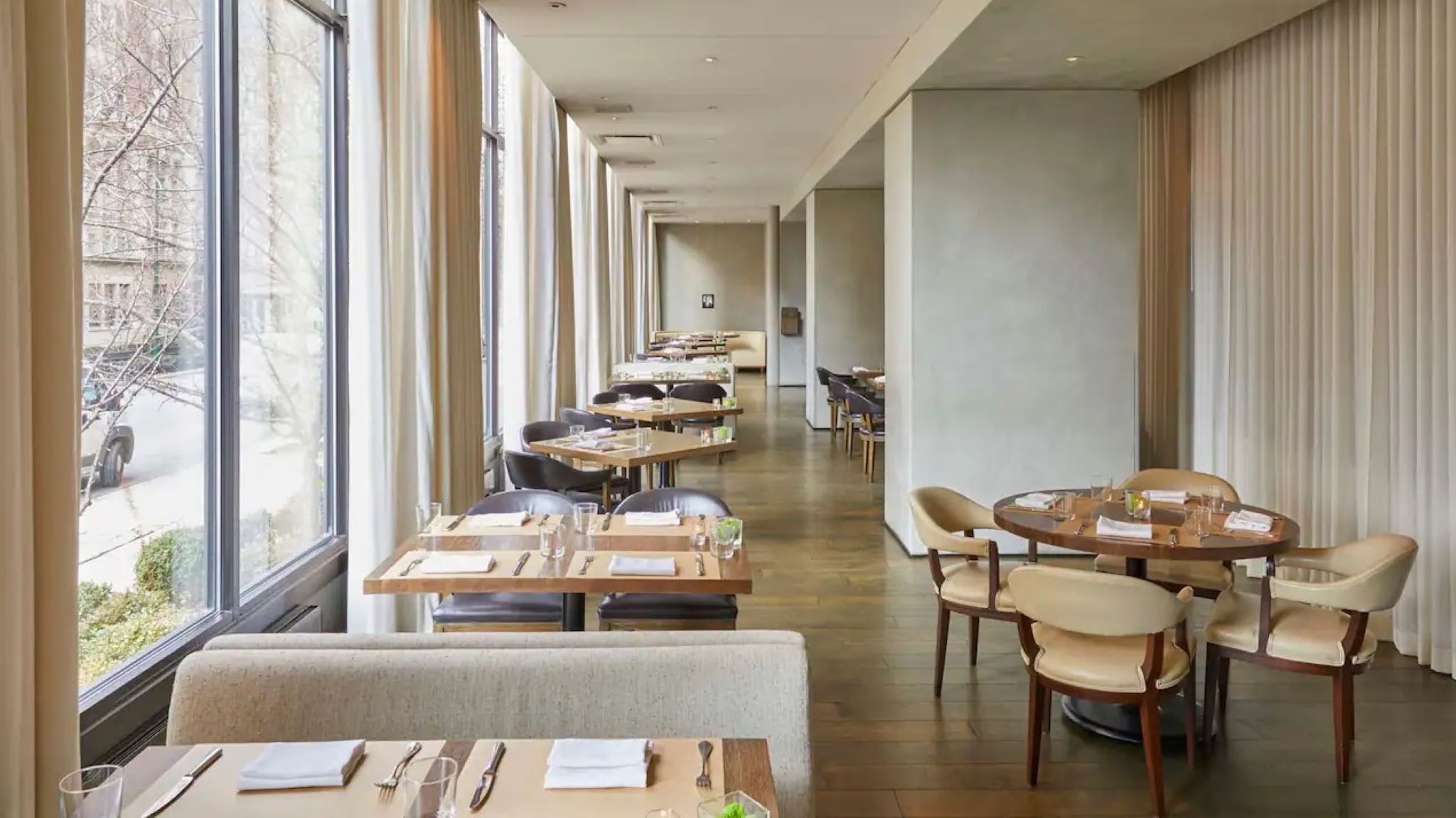 Stay in style at Ambassador Chicago