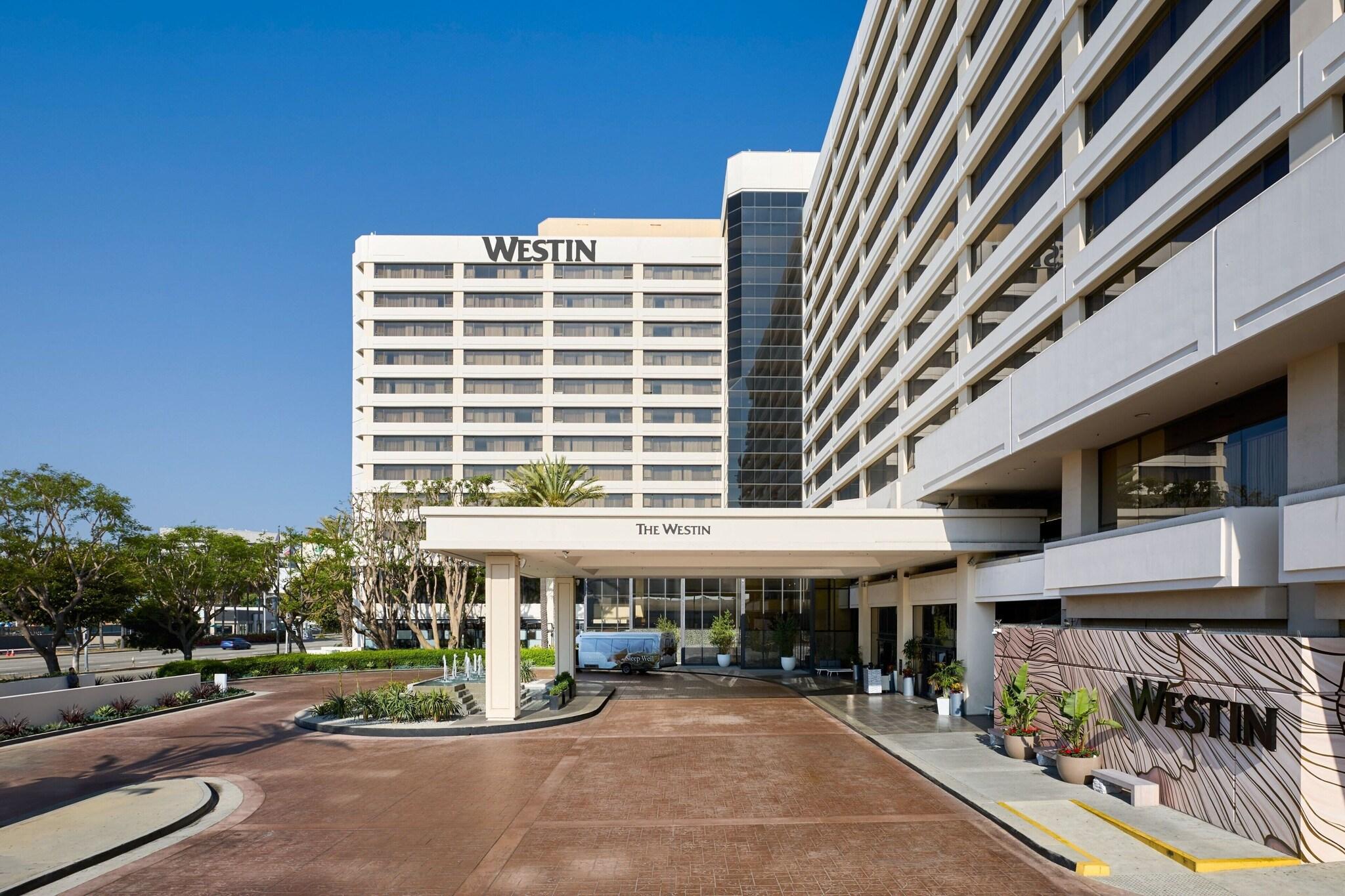 Stay in style at The Westin Los Angeles Airport