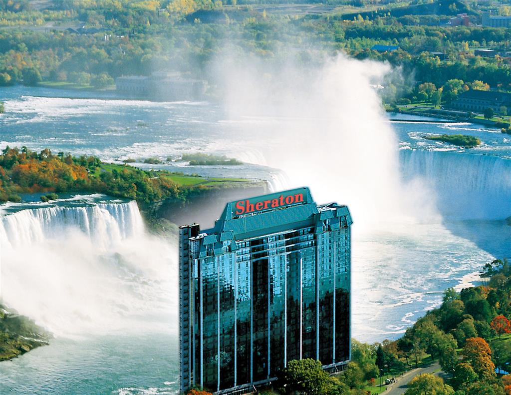 Stay in style at Sheraton Fallsview Hotel
