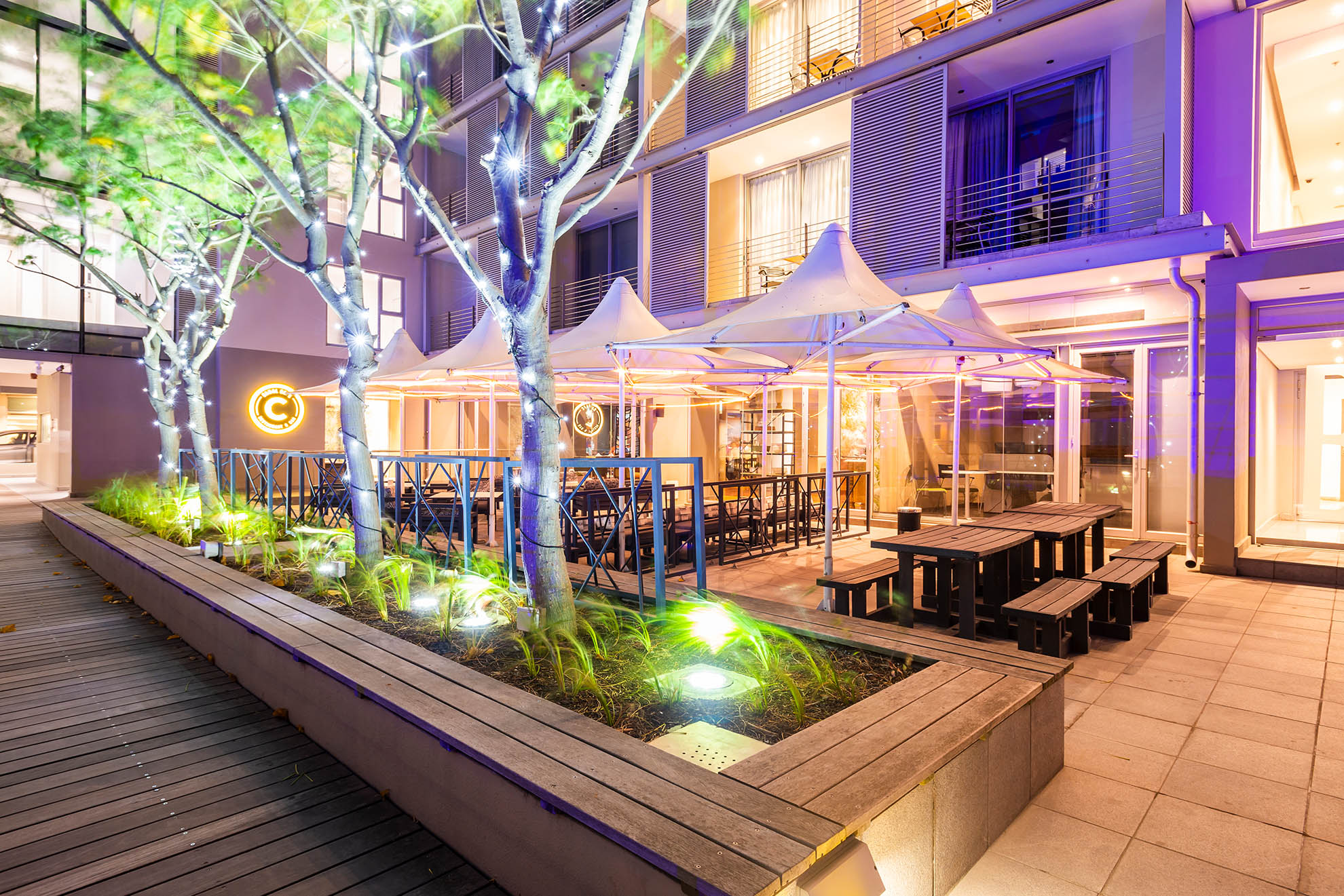 Stay in style at aha Harbour Bridge Hotel & Suites