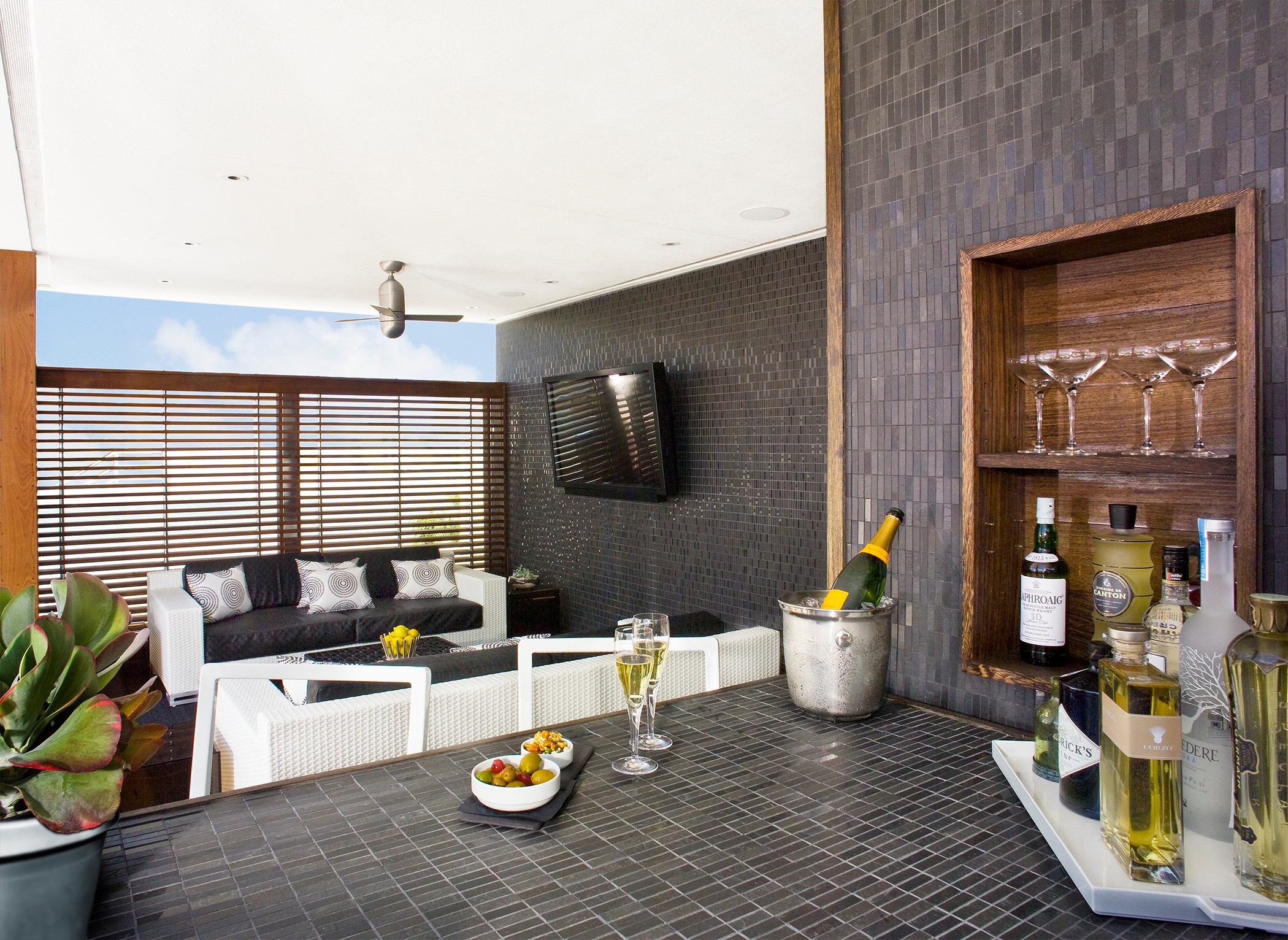 Stay in style at Dream South Beach Miami