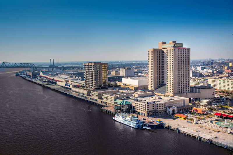 Stay in style at Hilton New Orleans Riverside