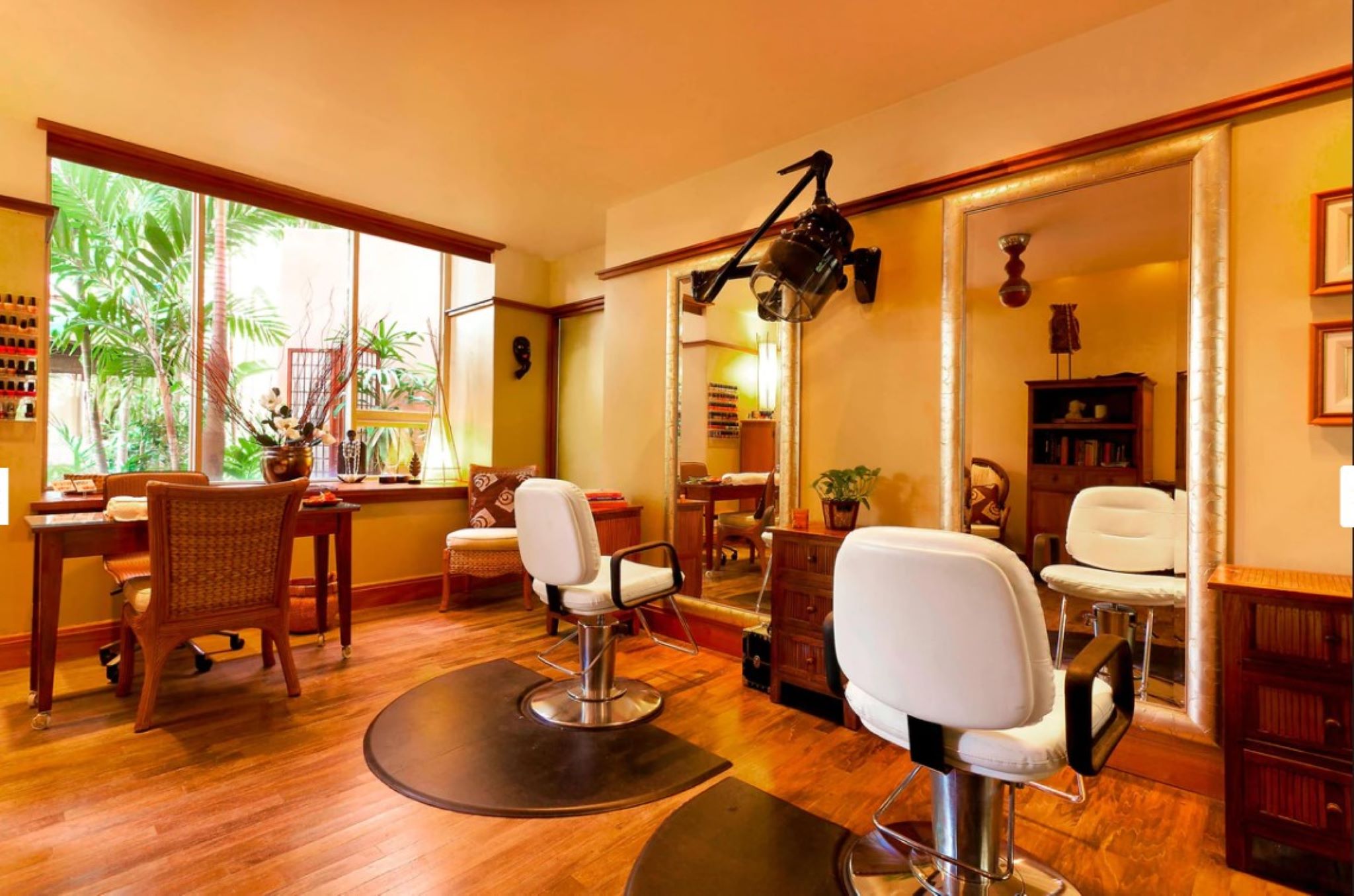 Stay in style at The Royal Hawaiian, a Luxury Collection Resort