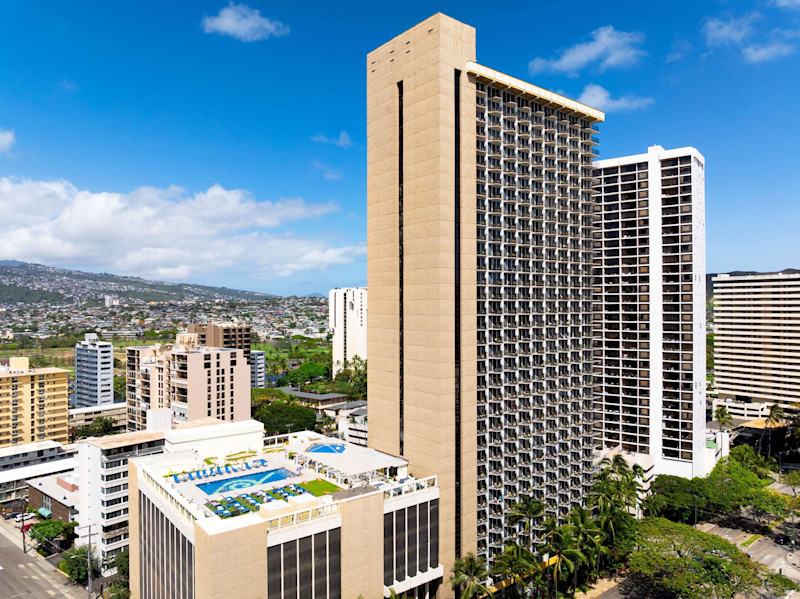Stay in style at Hilton Waikiki Beach