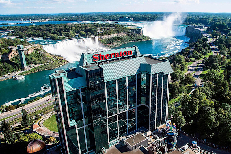 Stay in style at Sheraton Fallsview Hotel