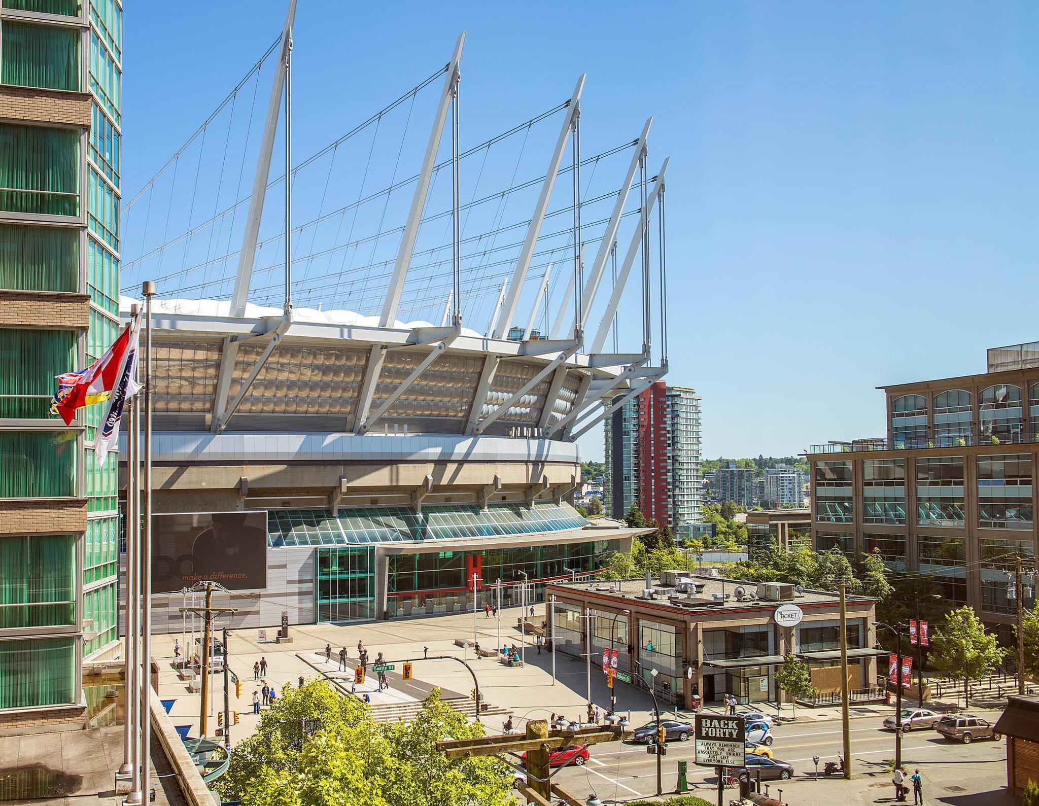 Stay in style at BLU Vancouver