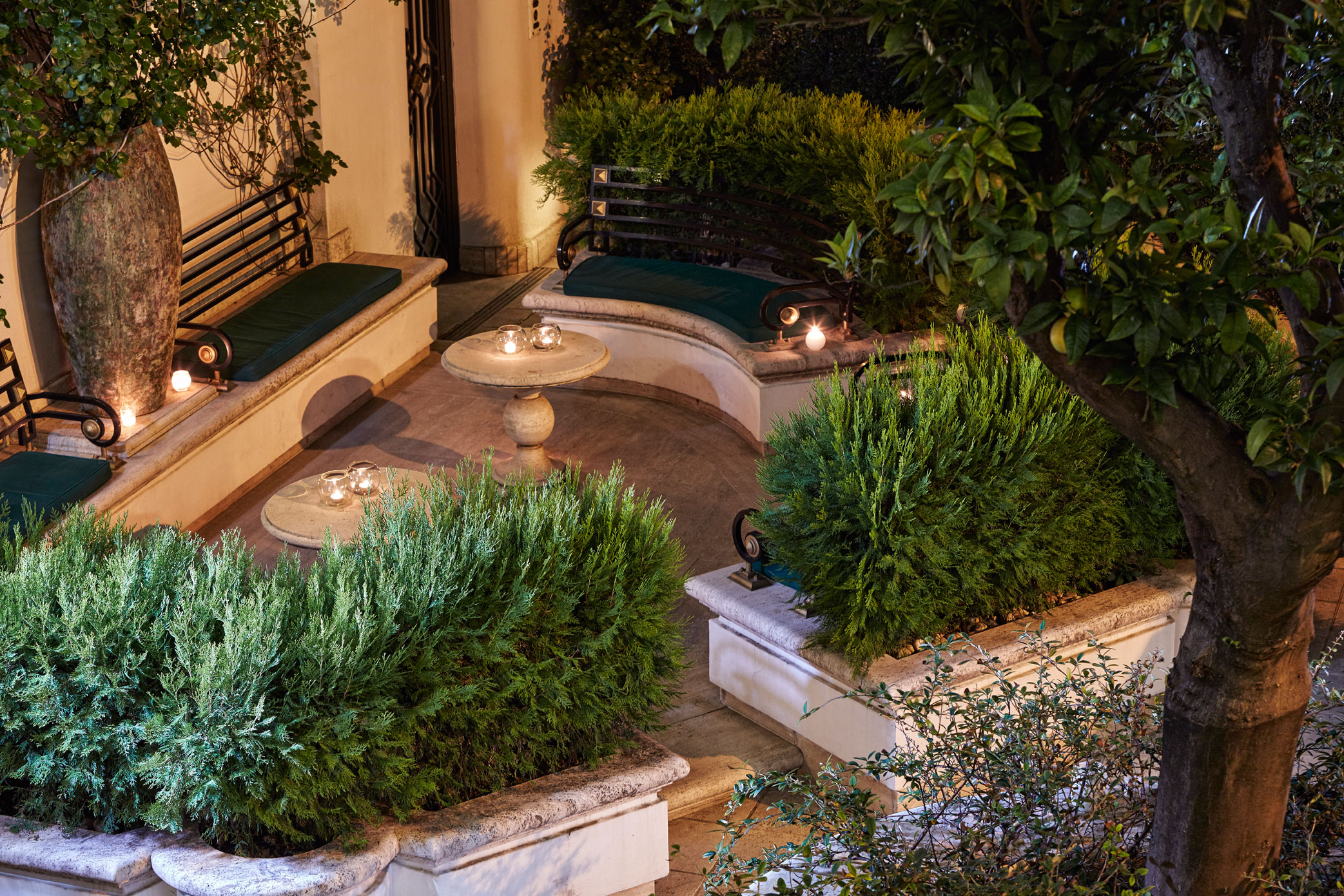 Stay in style at Hotel Lord Byron