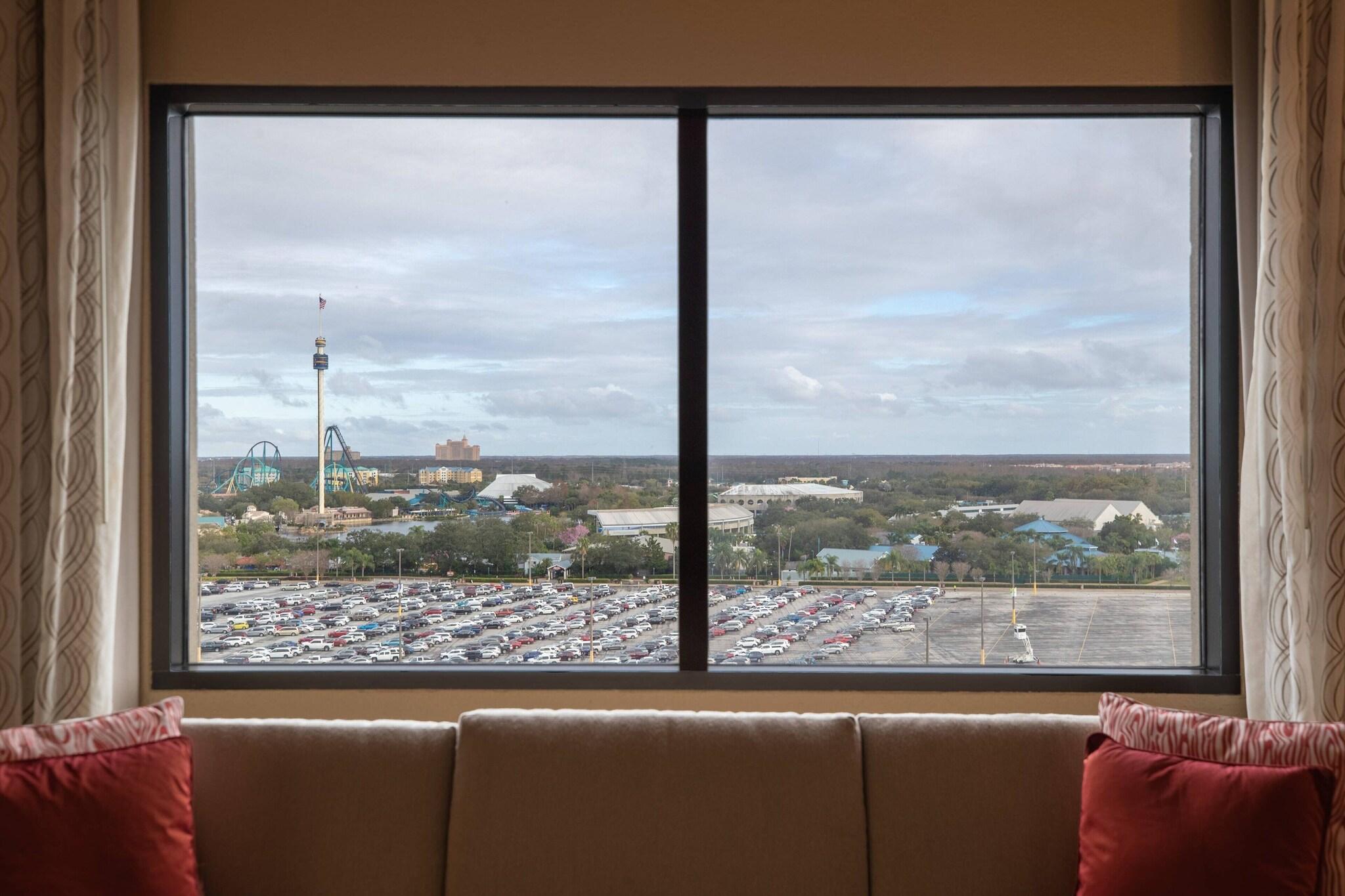 Stay in style at Renaissance Orlando Resort at SeaWorld